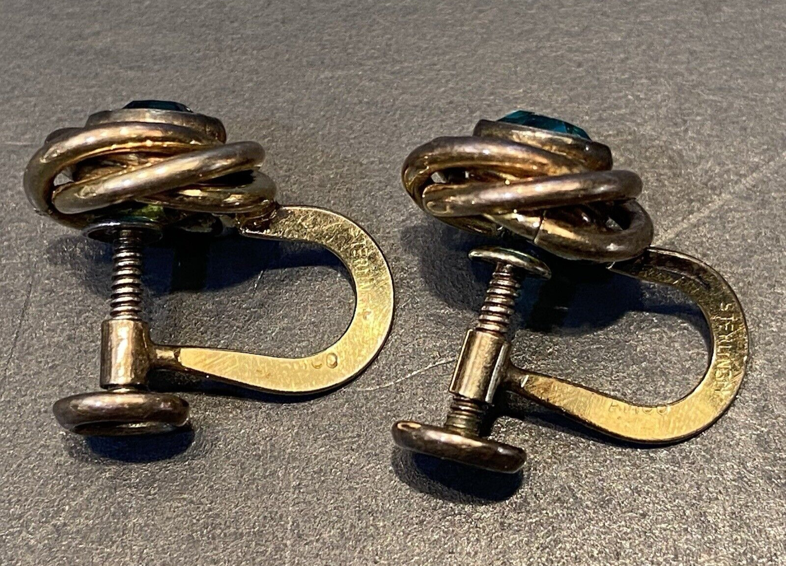 VTG AMCO Gold Filled 1-20 Sterling Silver Knot Earrings Green Glass Screw Back