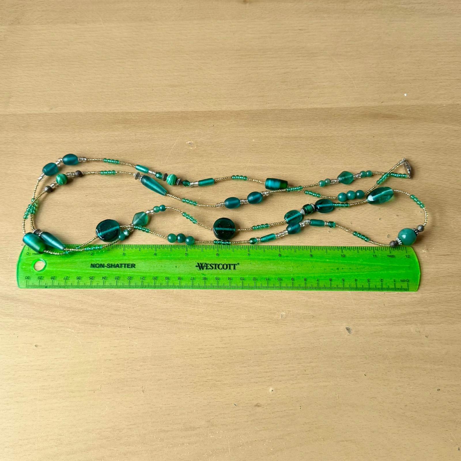 VINTAGE VIVID EMERALD GREEN COLOR MULTISHAPE GLASS BEADS LONG STATEMENT NECKLACE