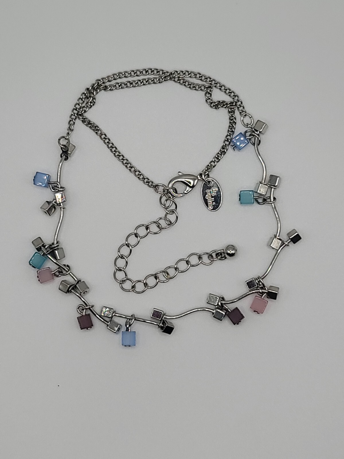 15-17″ Multicolored Cubes On Silvertone Chain Choker Necklace