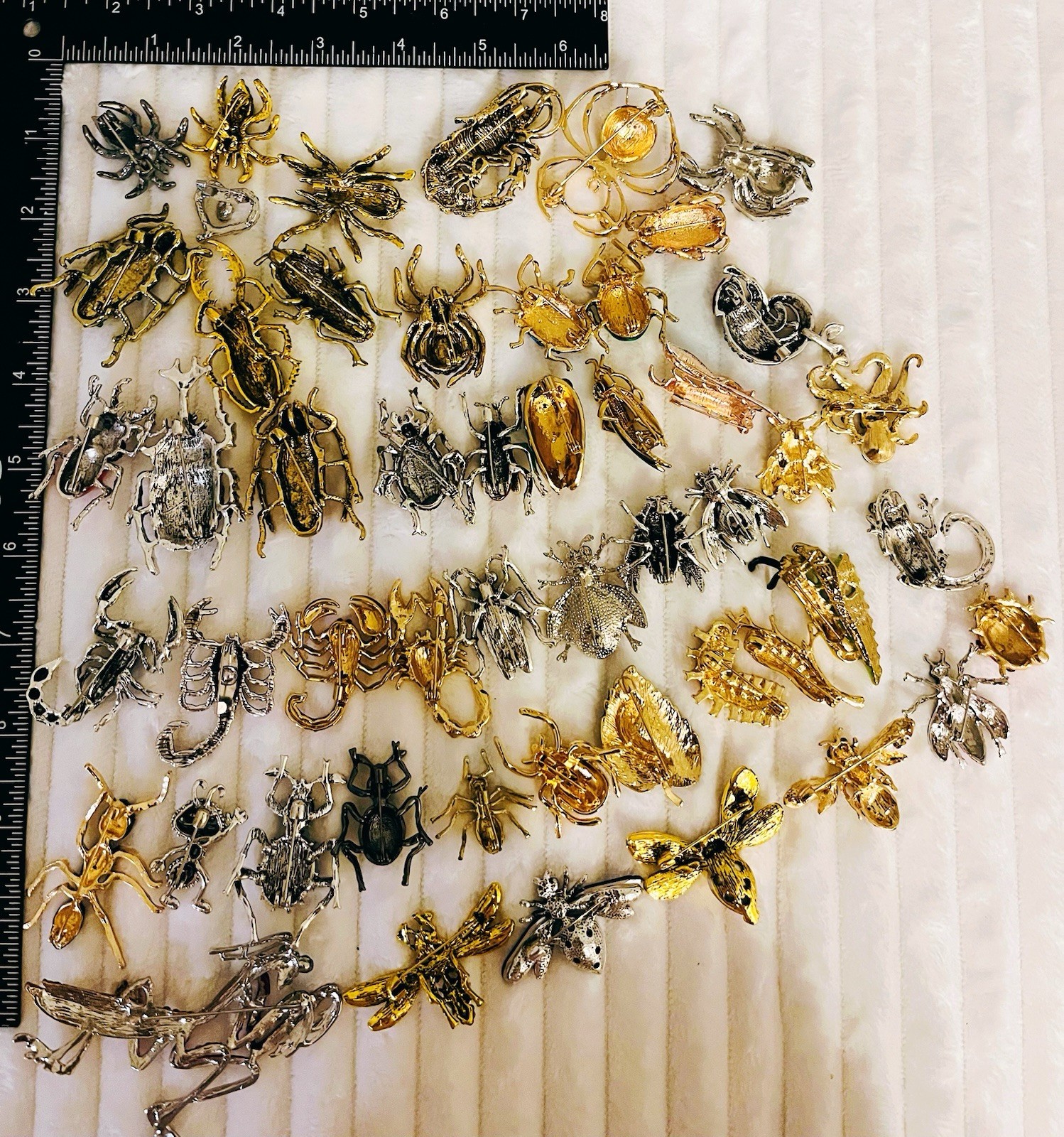 Lot 50 Bug Insect Brooches Pins Rhinestone Enamel Beetle Spider Scorpion Bee