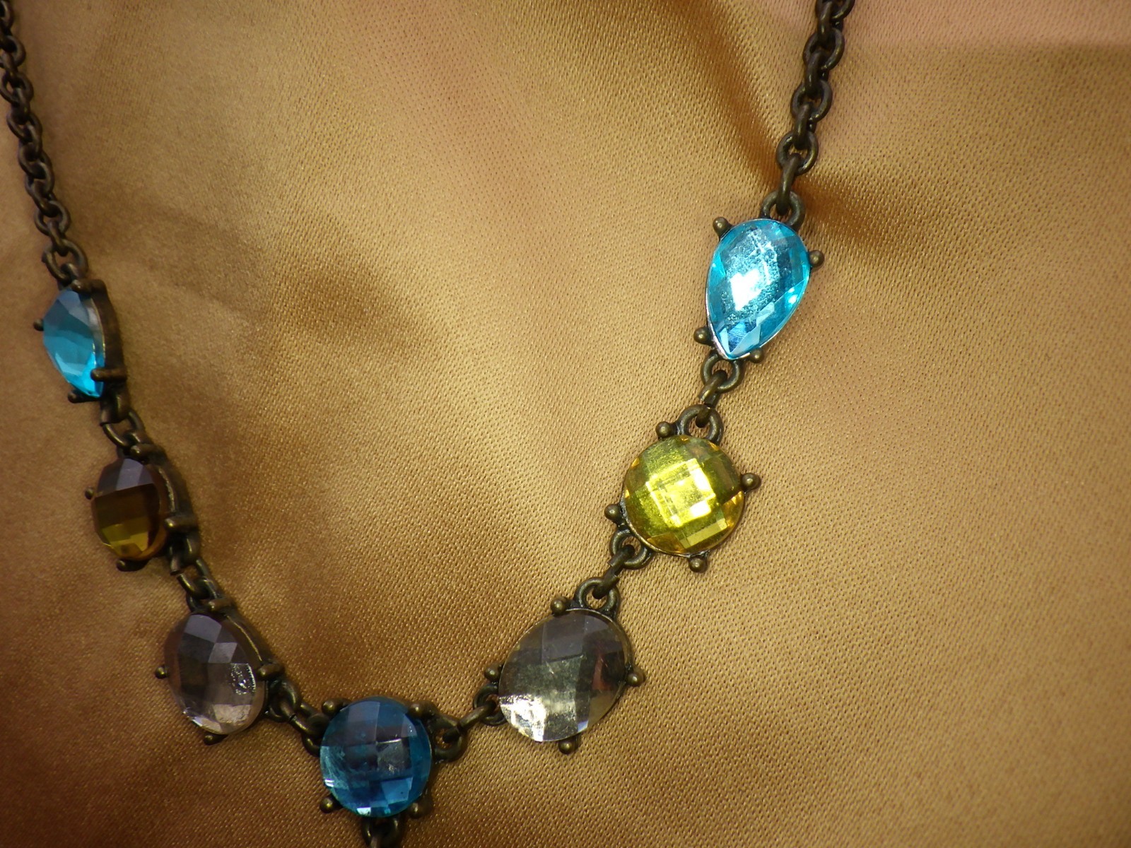 Vintage Style N R Multi-Color Jewel Teardrop Necklace 19″ Antique Bronze Tone