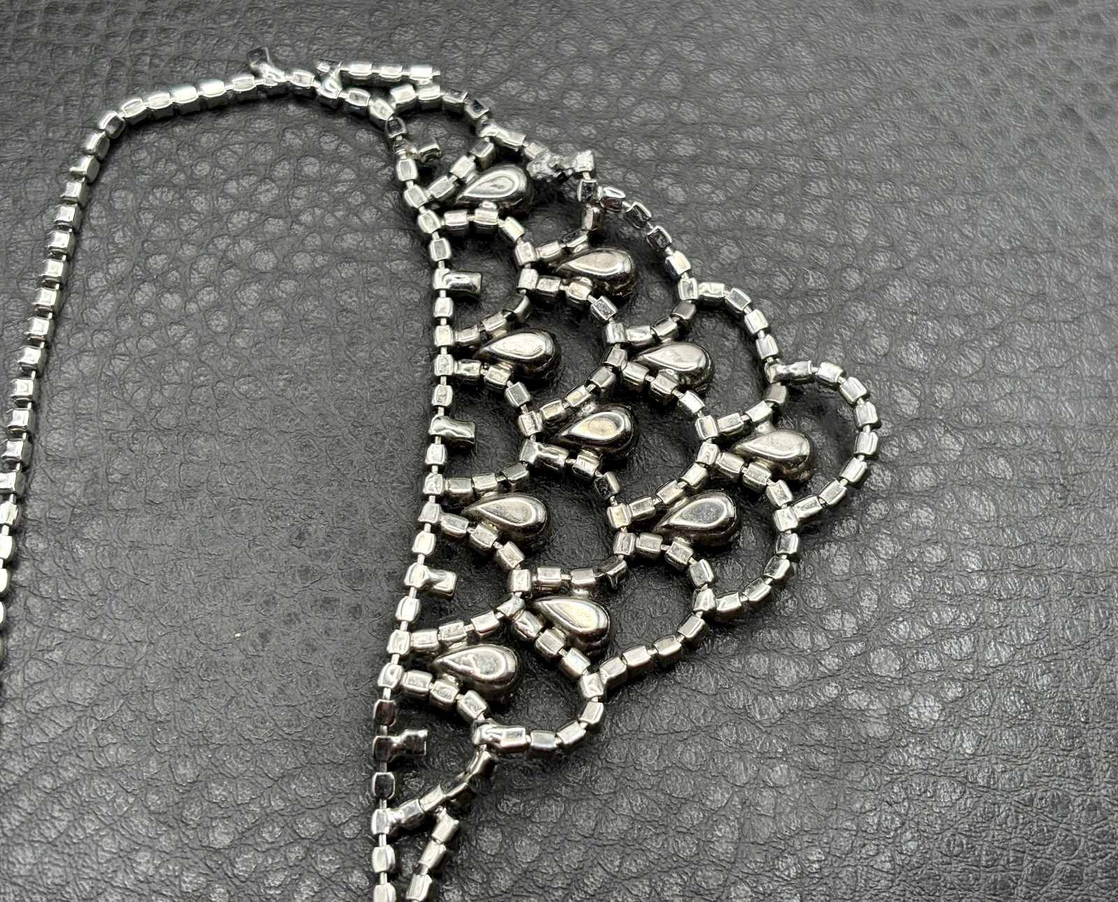 Vintage Rhinestone Crystal Black Clear Statement Necklace Silver Tone Bib READ