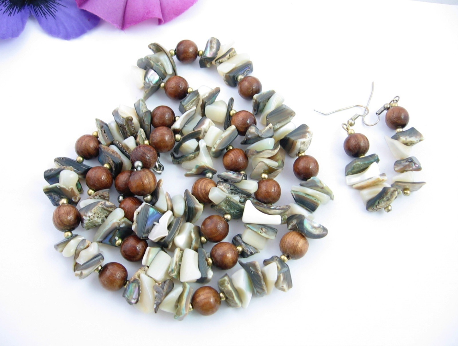 ABALONE SHELLS Seashells Chips & Pieces WOOD Beads NECKLACE & Earrings Set VTG