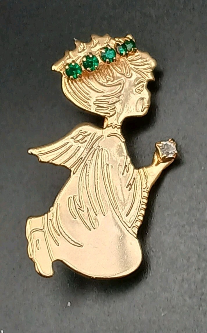 VINTAGE ANGEL PRAYING BROOCH PIN GOLD-TONE W/ RHINESTONES. GUARDIAN ANGEL