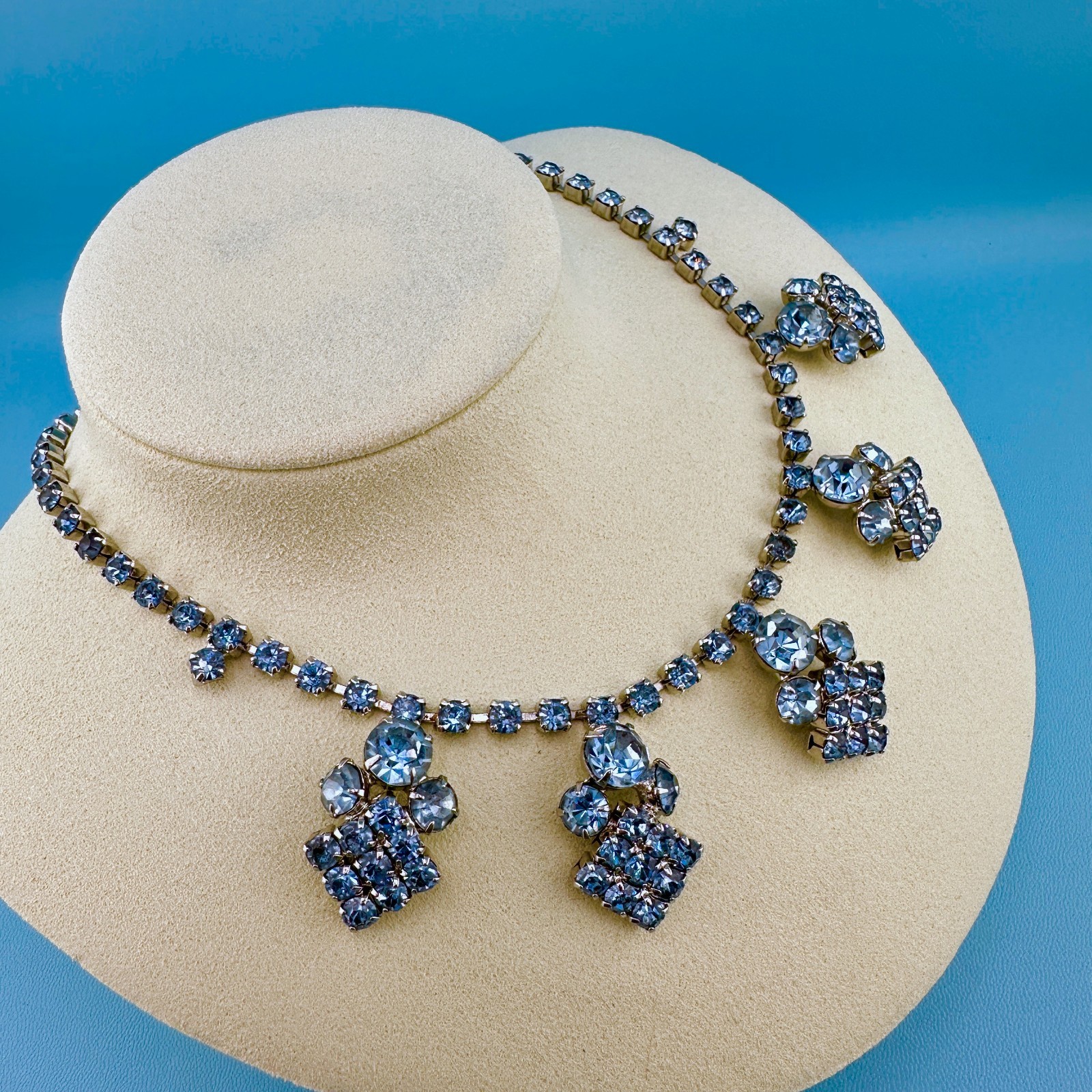 Vintage Blue Rhinestone Collar Necklace Prong Set Cup Chain Cluster Drops 14″