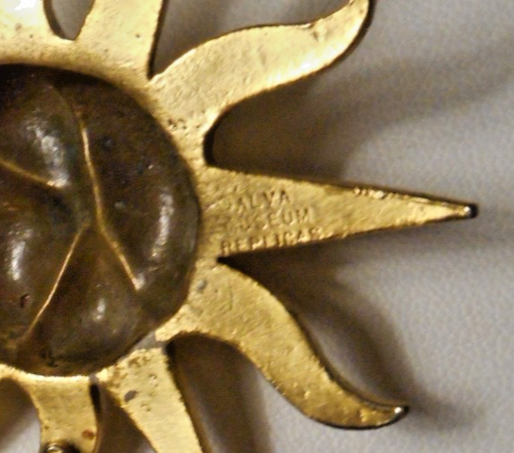 1970s Alva Museum Replicas Tiger’s Eye Stone Bead Necklace w Smiling Sun Pendant