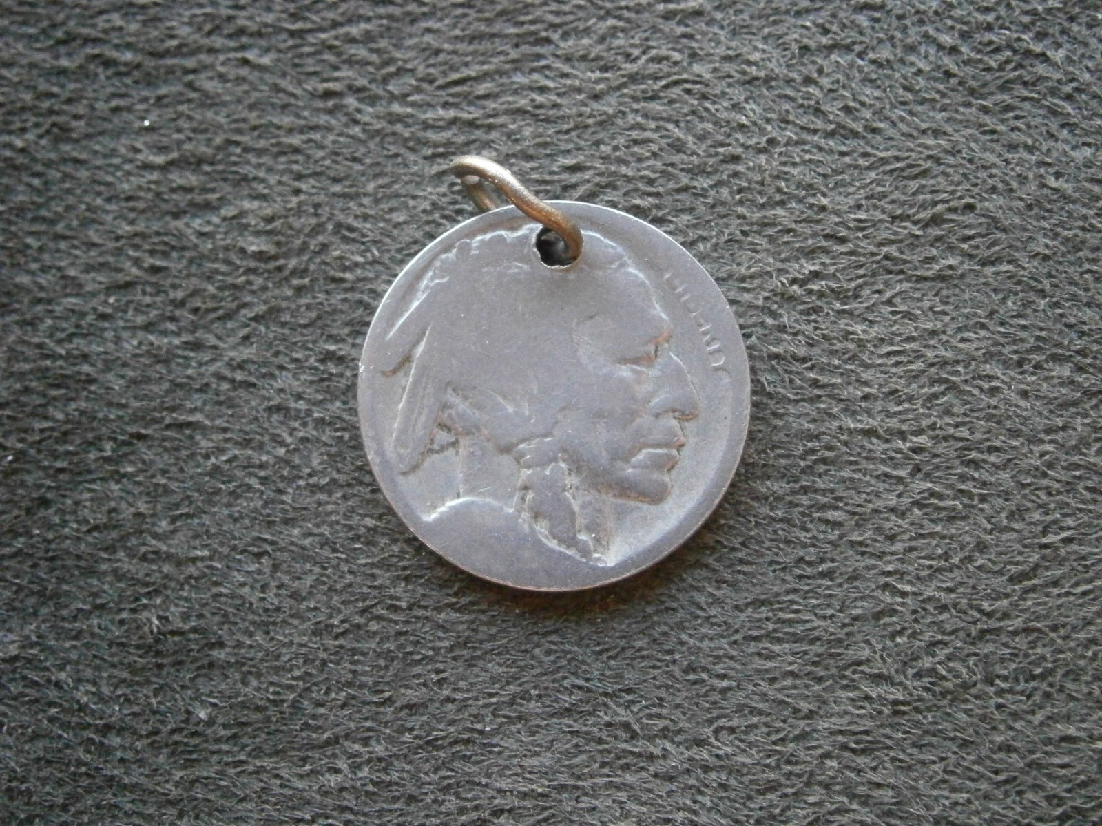 Indian Head Buffalo Nickel US 5 Cents Coin Vintage Bracelet Charm ~Rubbed~ 4.8g