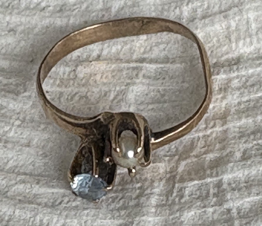 Tiny Victorian 10k Solid YG Stimulate Stone/Pearl Ring Size 5.25 Firm Price