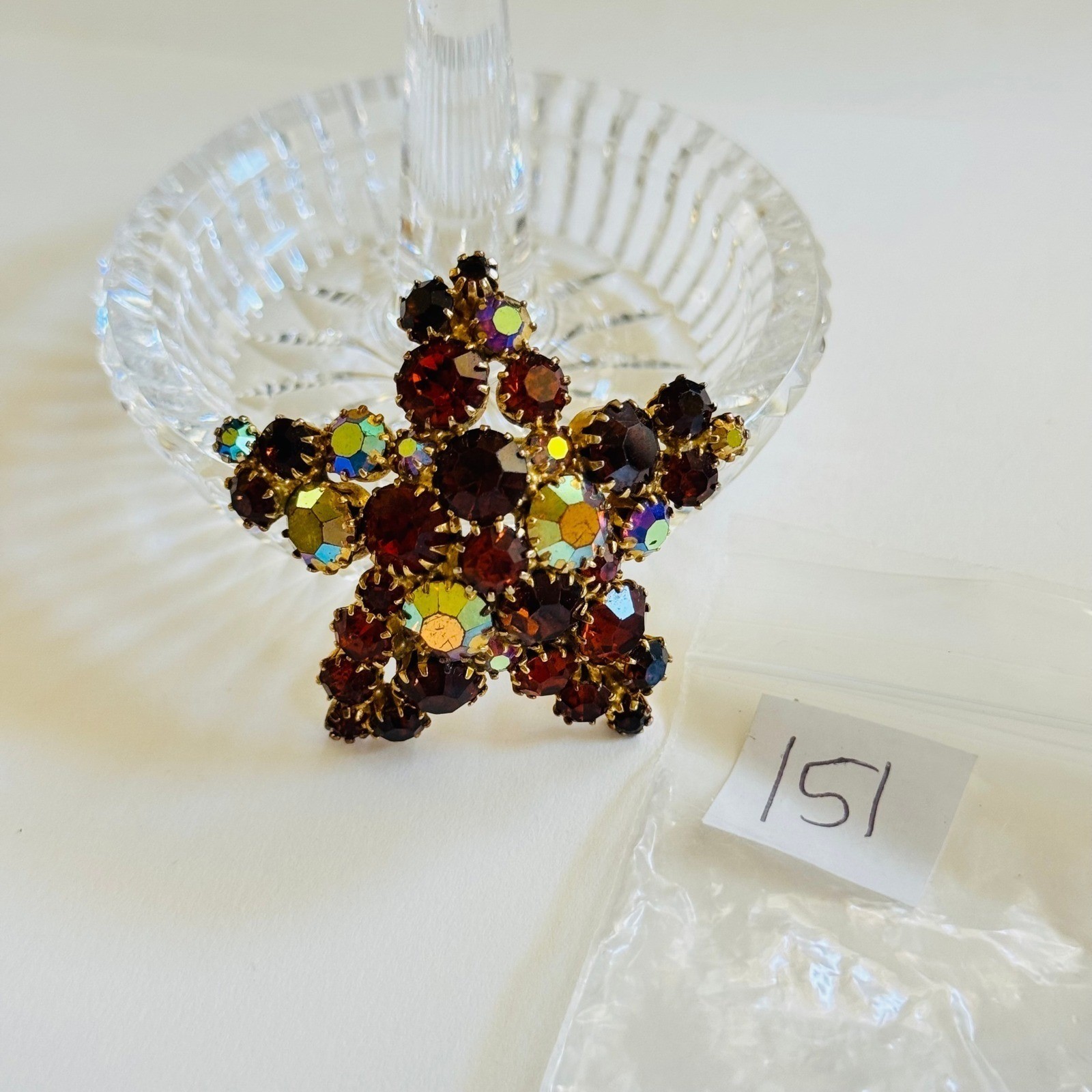 VTG Estate Star sparkle Brooch Jeweled dog tooth Austrian crystal rhinestone 60s