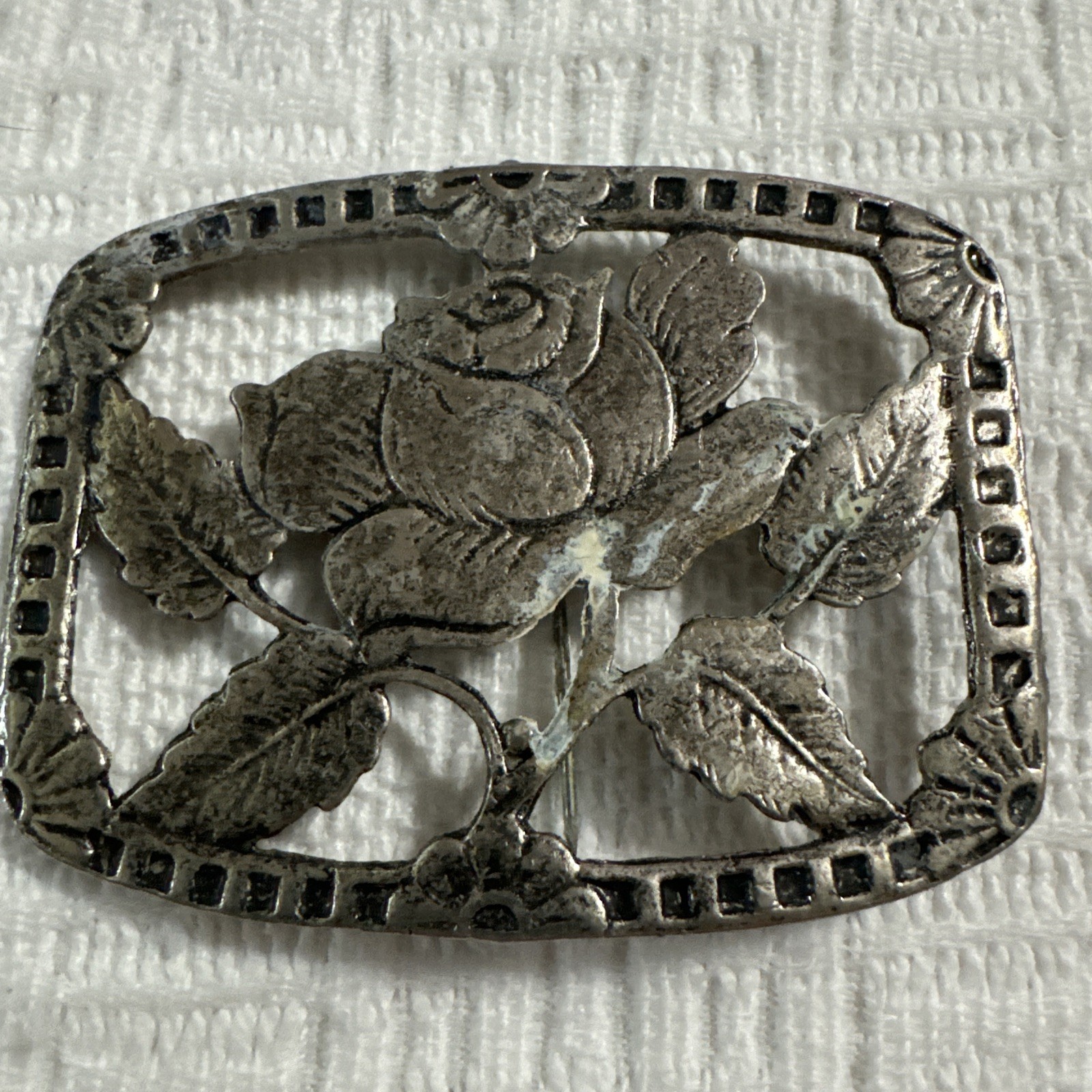 ANTIQUE FILIGREE SILVER RECTANGLE ELEGANT ART DECO ROSE BROOCH 2.5×2”