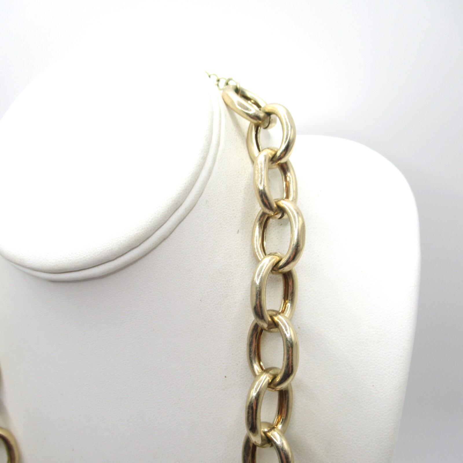 Gold Tone Metal Vintage Bold Links Chunky Loop Necklace