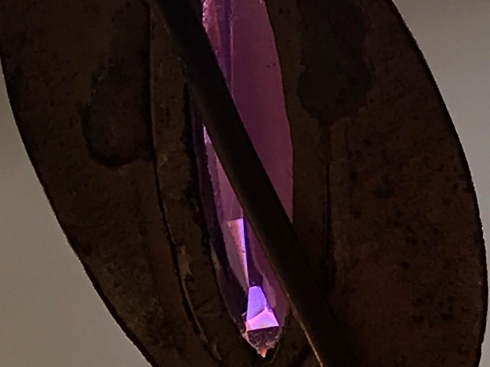 Vtg. lapel pin possible amethyst stone