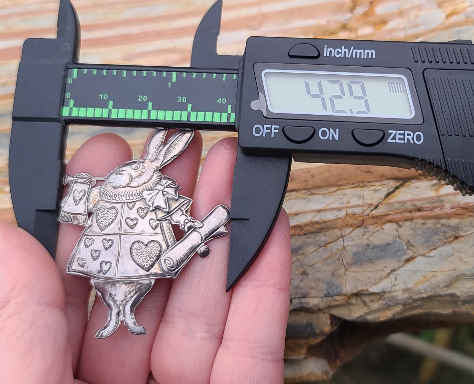 VTG Kit Carson White Rabbit Brooch Pin Alice In Wonderland Sterling Silver 10gm
