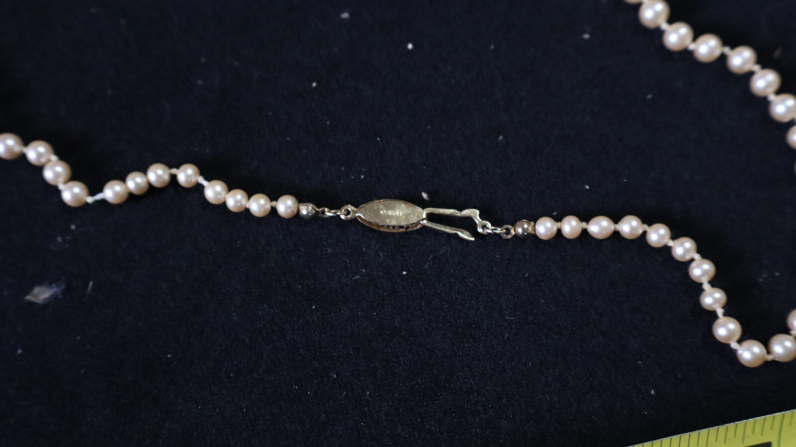 Vintage PEARL NECKLACE STORAGE AUCTION FIND LOT 8 AVON K