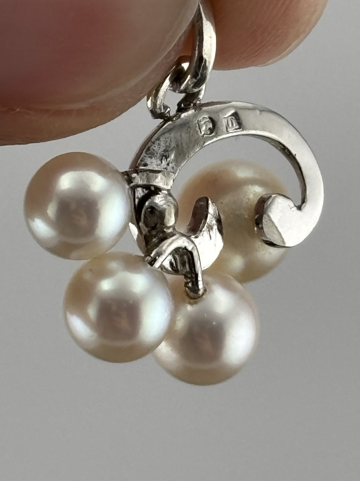 Vintage Sterling Silver Mikimoto Akoya Pearl Pendant 4 Pearls Swirl Charm .75″