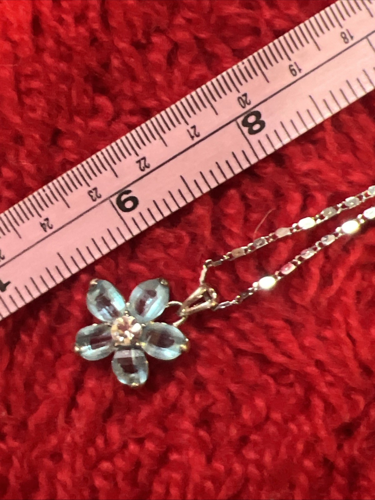 Avon Blue Topaz Crystal Flower Silver Tone Pendant Necklace