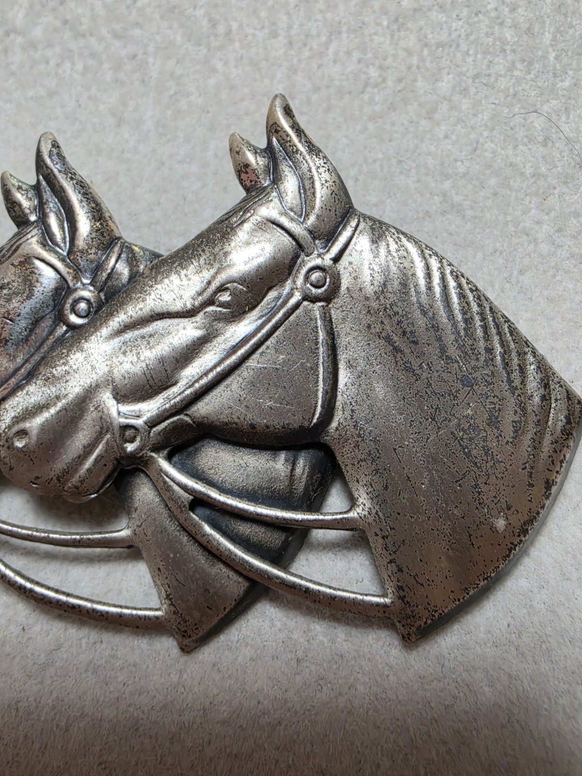 Sterling Silver Double Horse Head Equestrian Pin Possibly Carl Art Vintage 1940