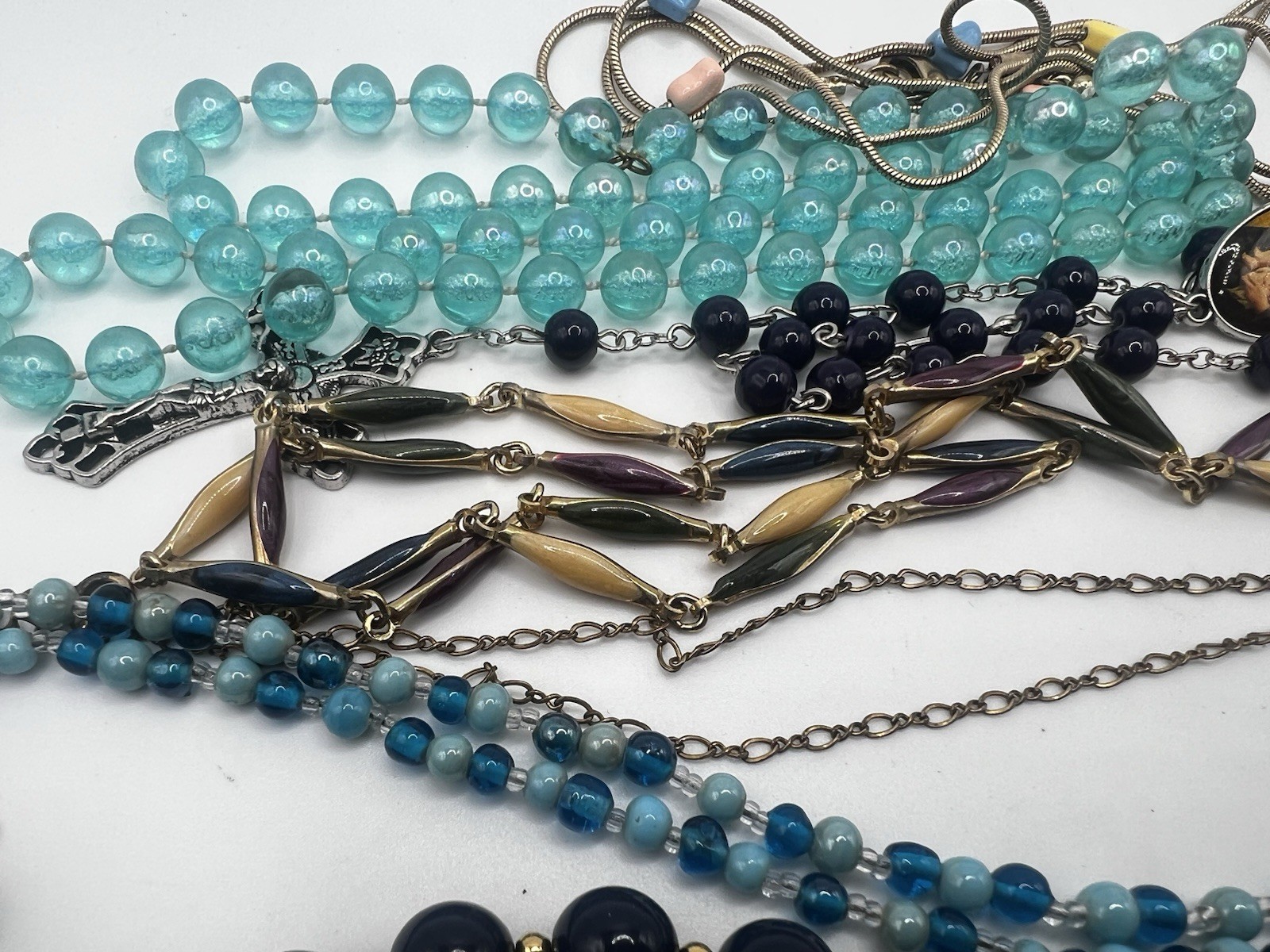 22 Piece Jewelry Lot VTG To Now Mostly VTG Gold Filled Monet Art Glass Avon