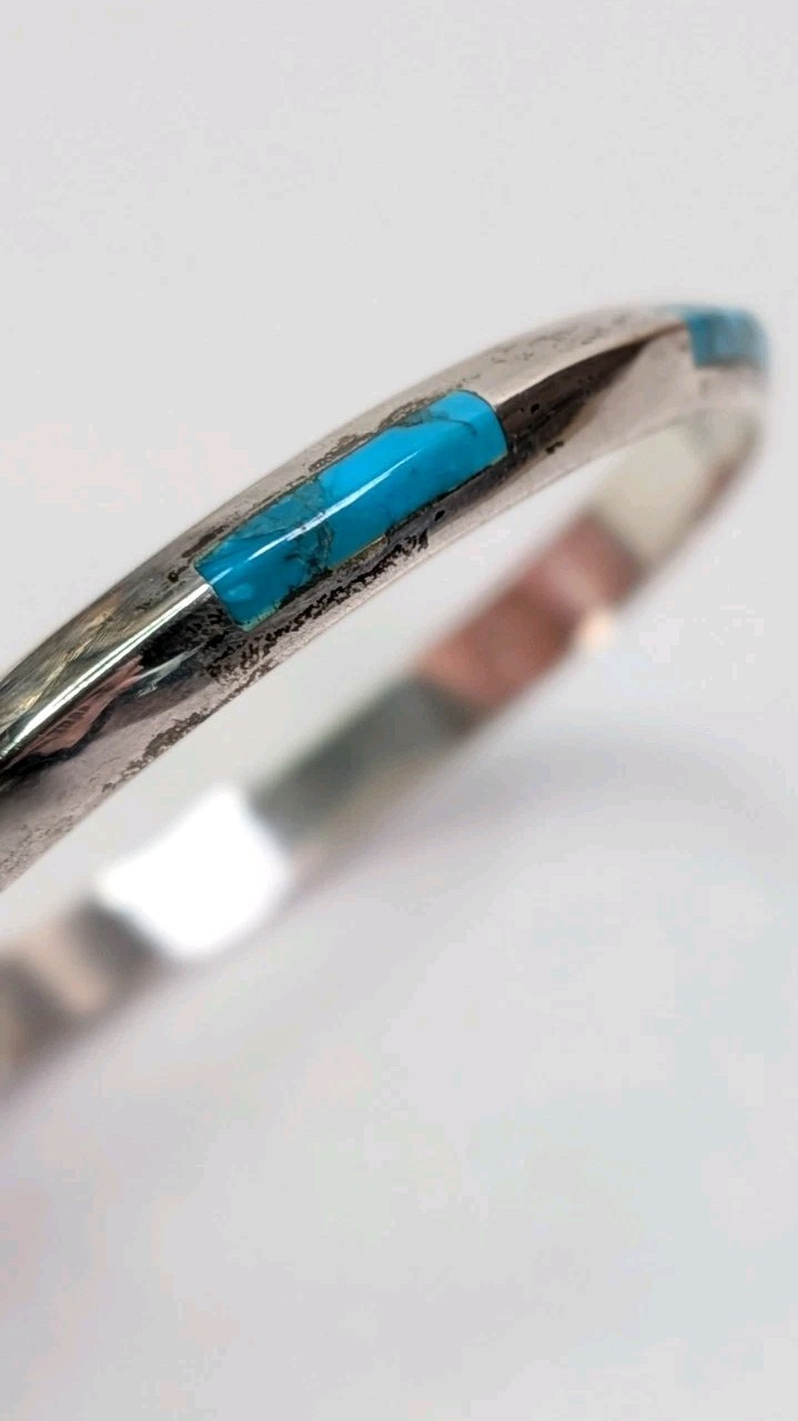 Vintage Turquoise Inlay Bangle Domed Sterling Silver Hinged Opening Size 7.25