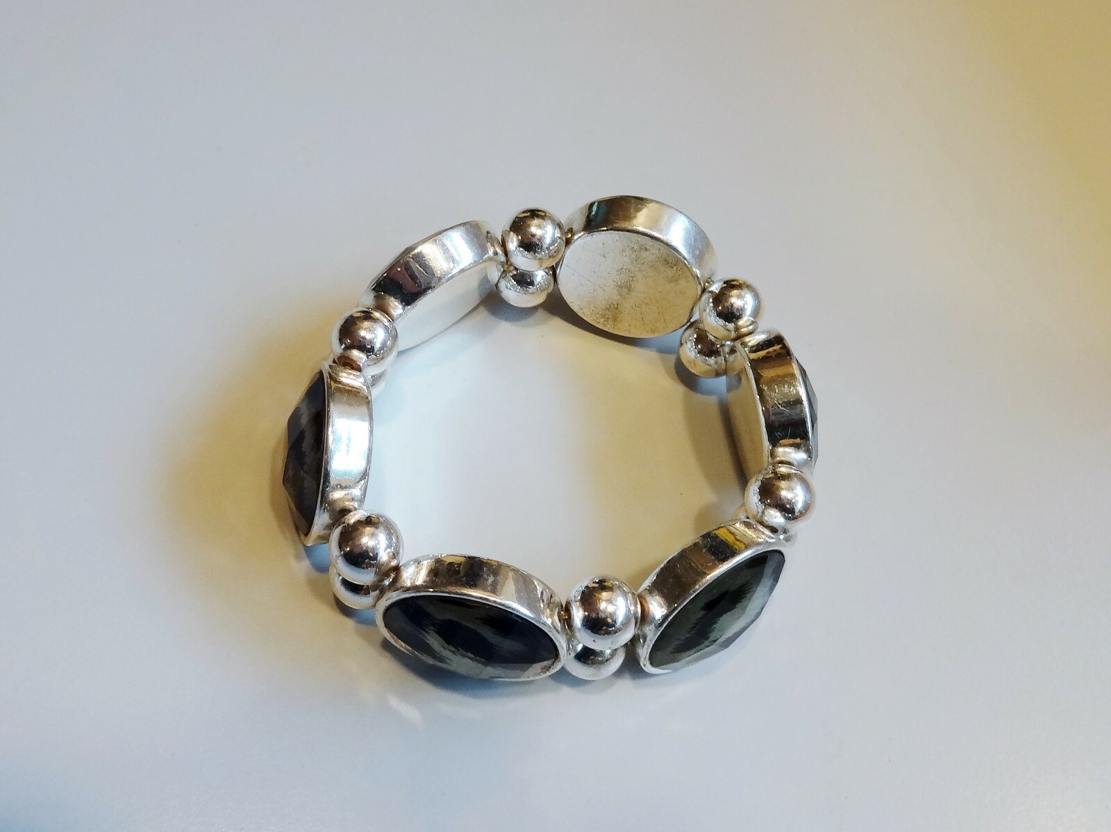 Vtg Faux Fur SNOW LEOPARD STRETCH BRACELET Costume Chunky Silver Tone Big Cat