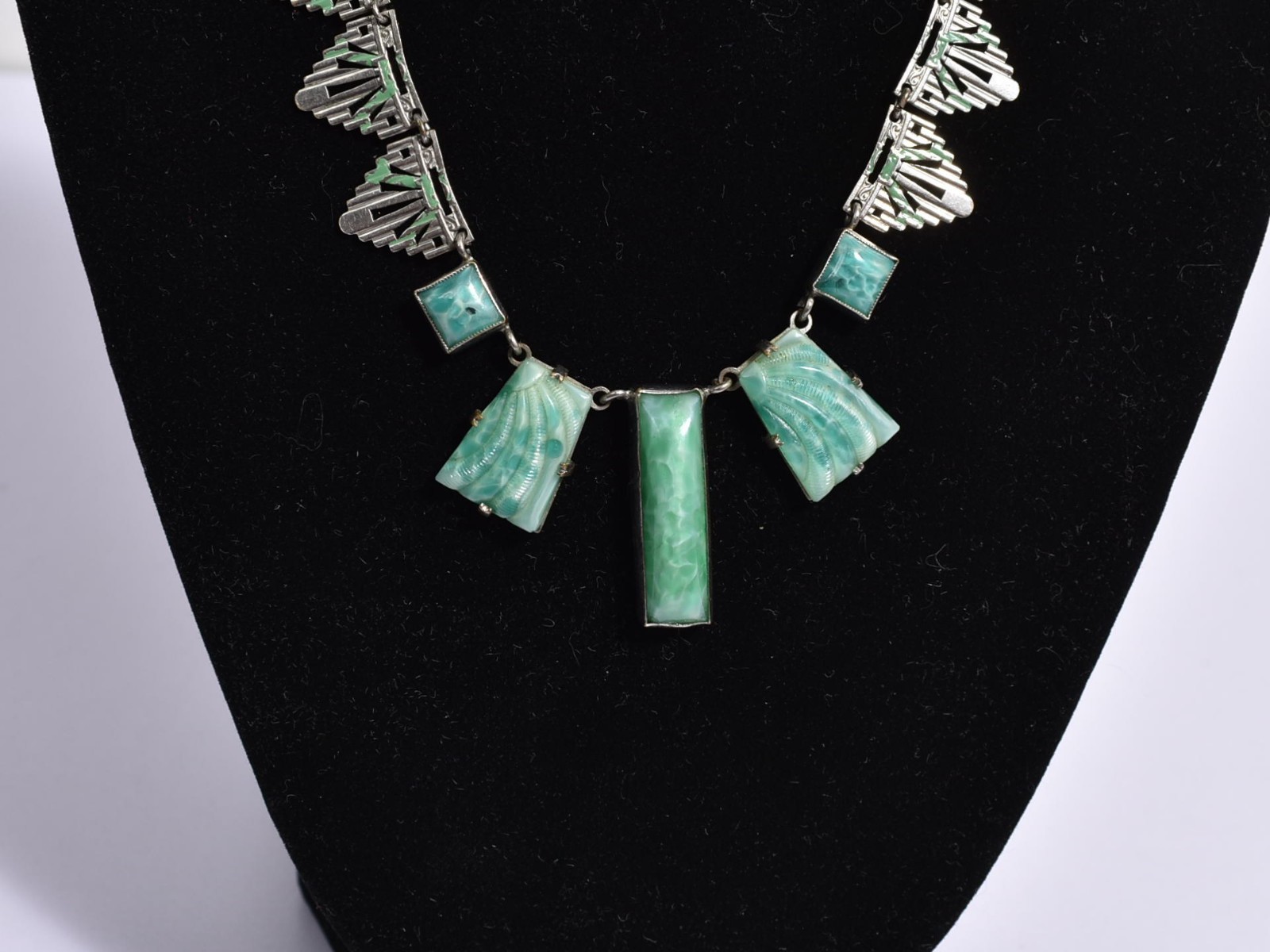 Vintage circa 1920 egyptian revival necklace carved green glass Germany