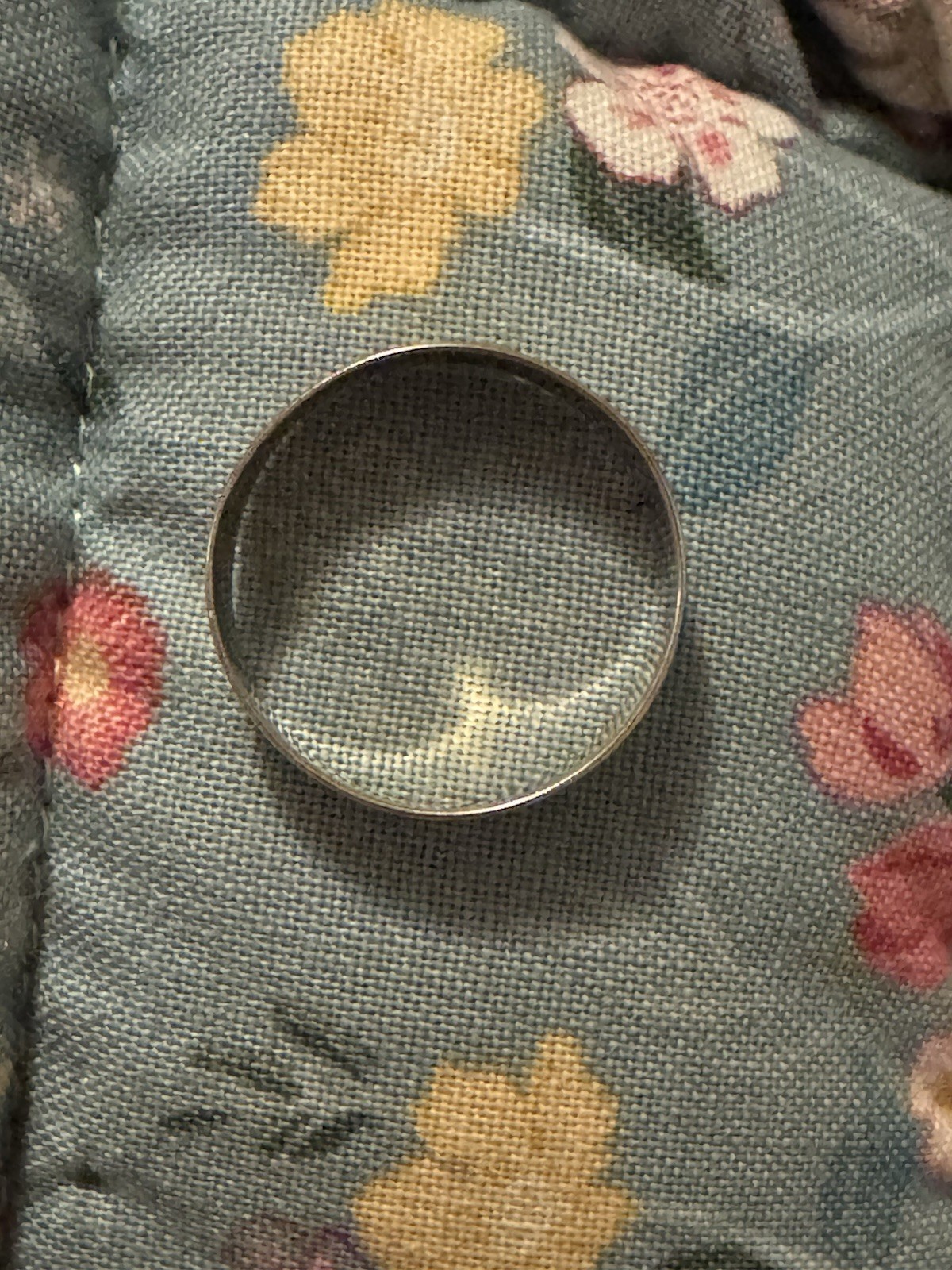 Victorian 10k Gold Engraved Wedding Band/Ring Circa 1900