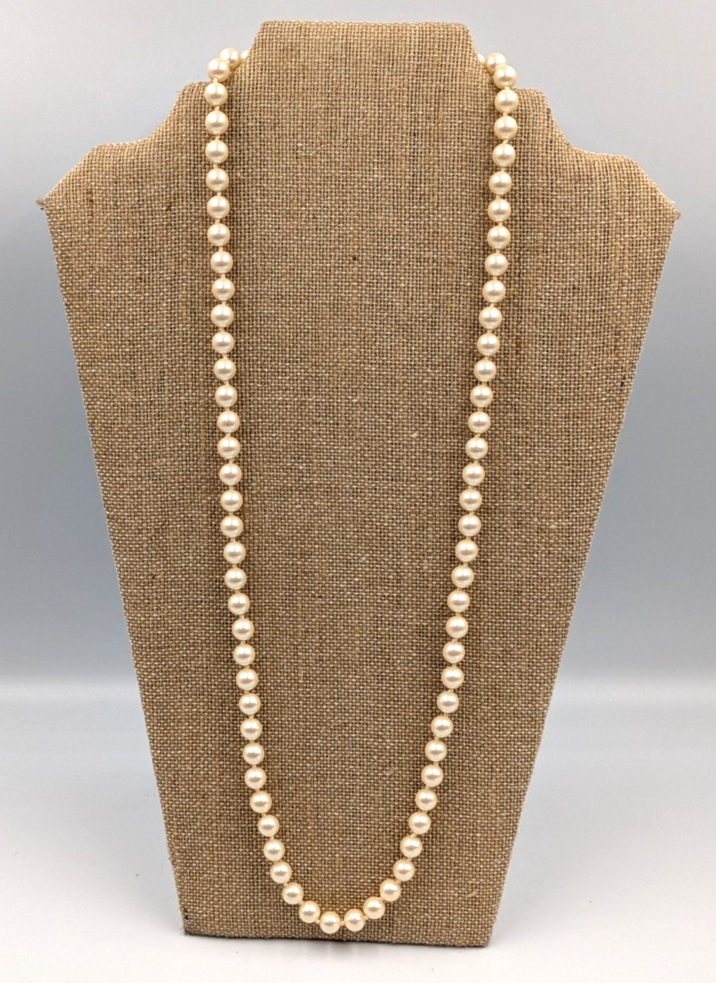 28 inch faux pearl necklace knotted with fish hook clasp unmarked vintage