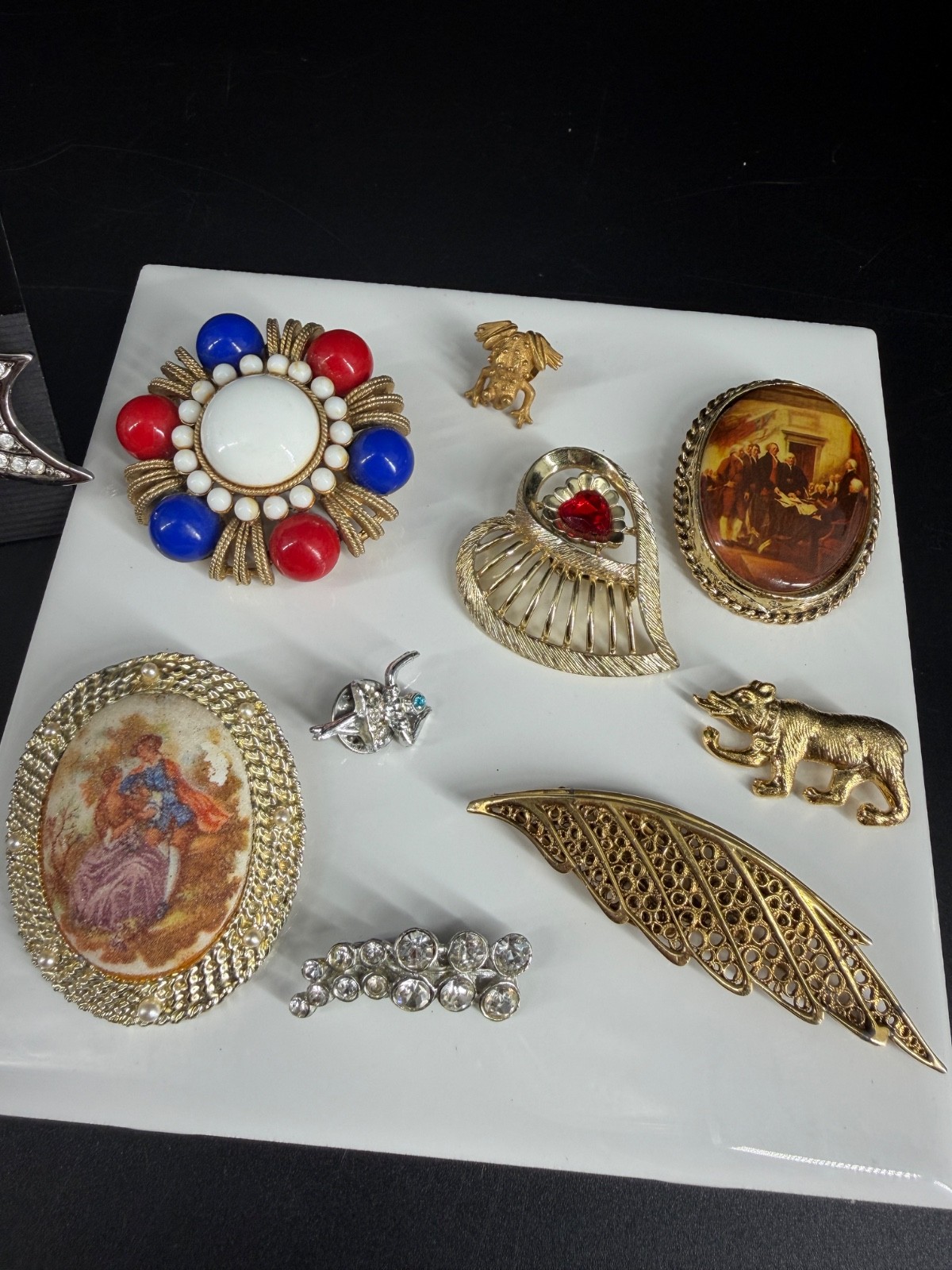 Vintage Brooch Lot Gold Tone Rhinestone Animals Heart Cameo Mixed Pins