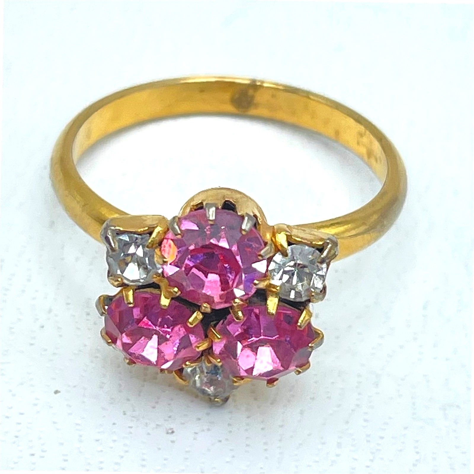 Vintage Gold-Tone Fashion Pink Faceted Prong Cluster Rhinestone Cocktail Ring