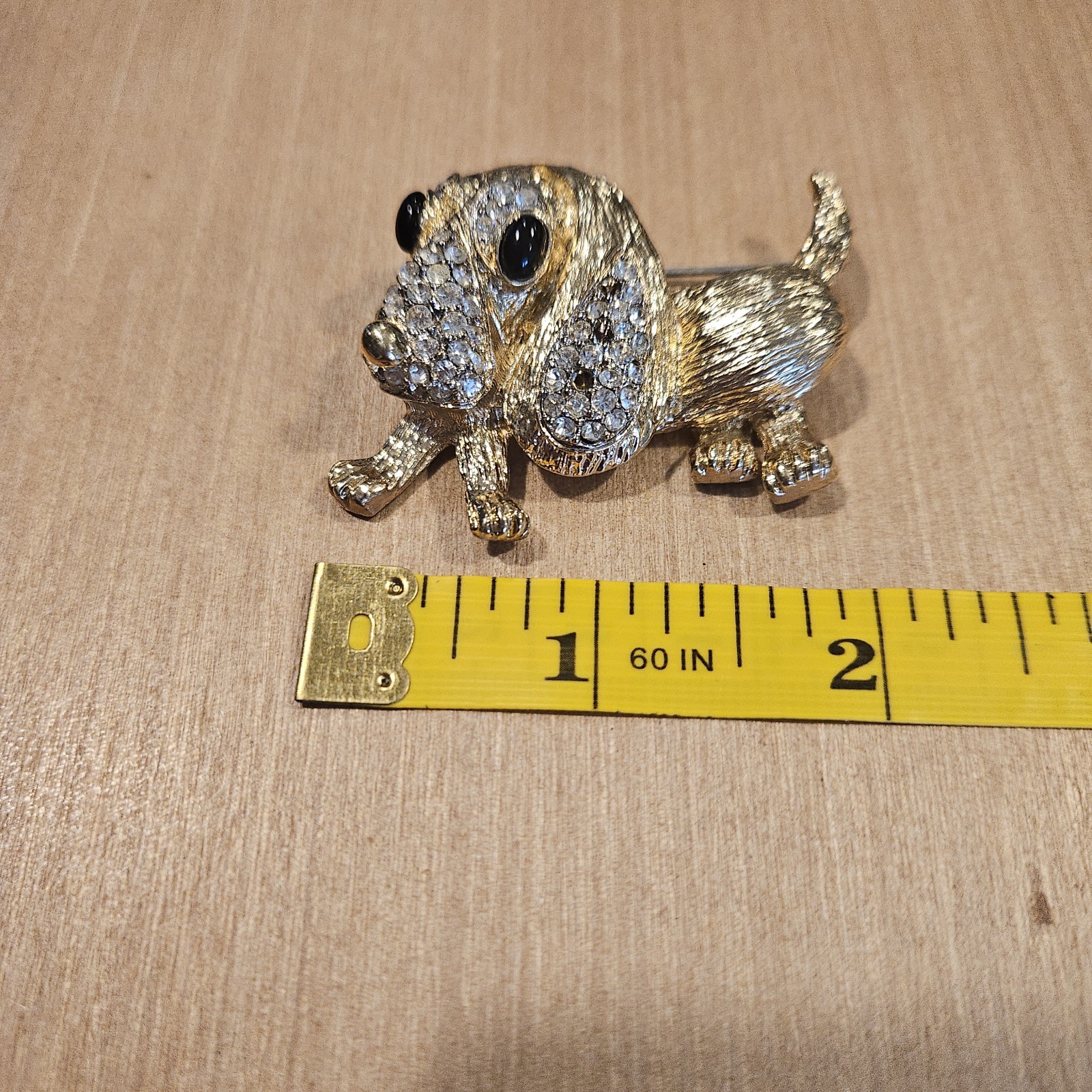 Vintage Rhinestone Dachshund Dog Brooch Gold Tone Crystal Puppy Pin Black Eyes