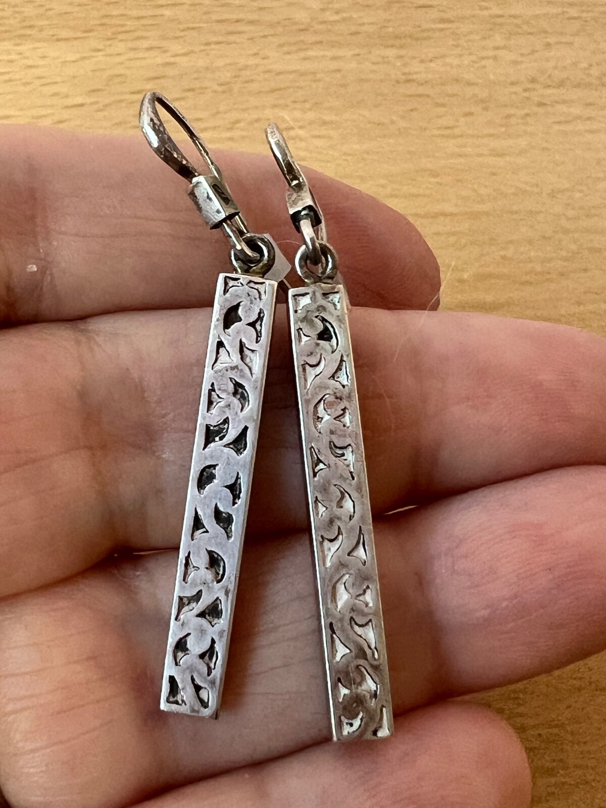 VINTAGE 925 STERLING SLVER MODERNIST ORNATE ETCHED BAR LONG DANGLE DROP EARRINGS