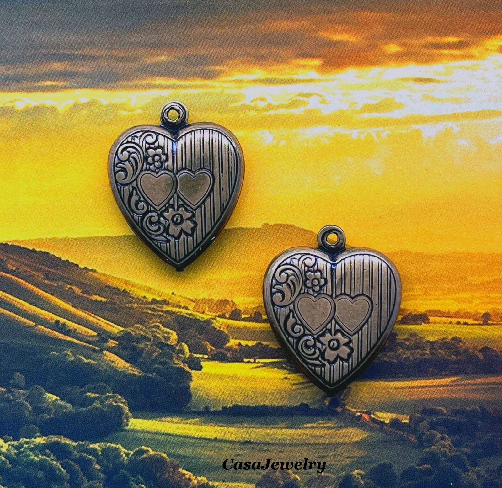 #0457 ANTIQUED GOLD 2-SIDED PUFF HEART W/TOP HANG RING – 2 Pc Lot