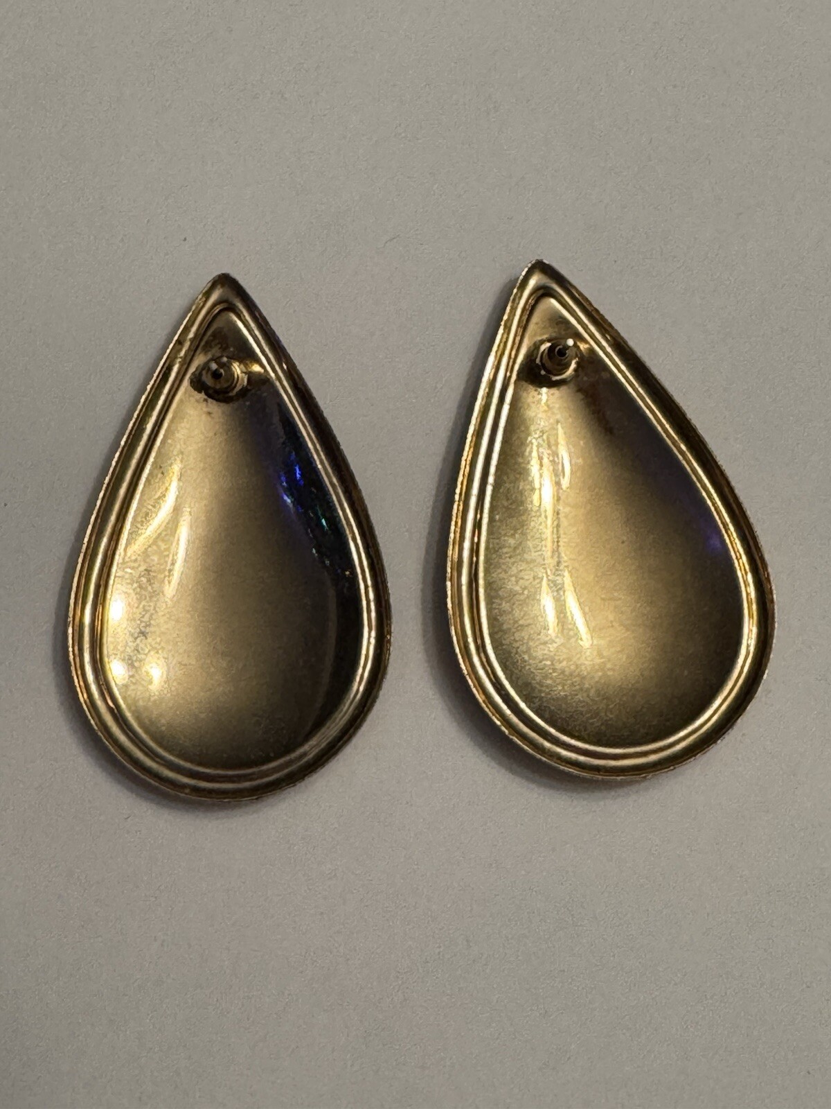 Vintage Purple Blue And Pink Shimmer Swirl Gold Tone Teardrop Stud Earrings
