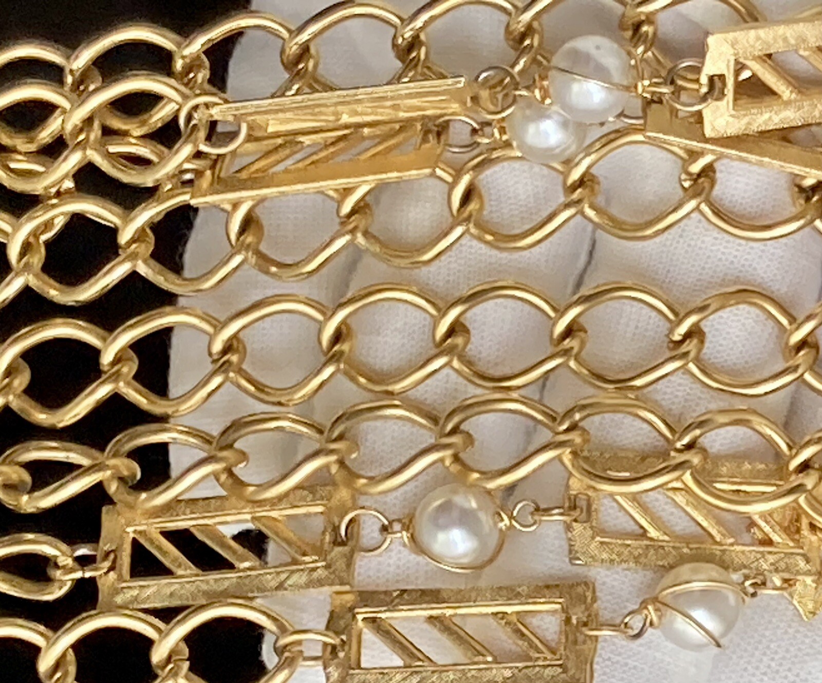 Vintage Gold Tone Bar Faux Pearl Station Oval Link Chain 52 inch Necklace 89.13g