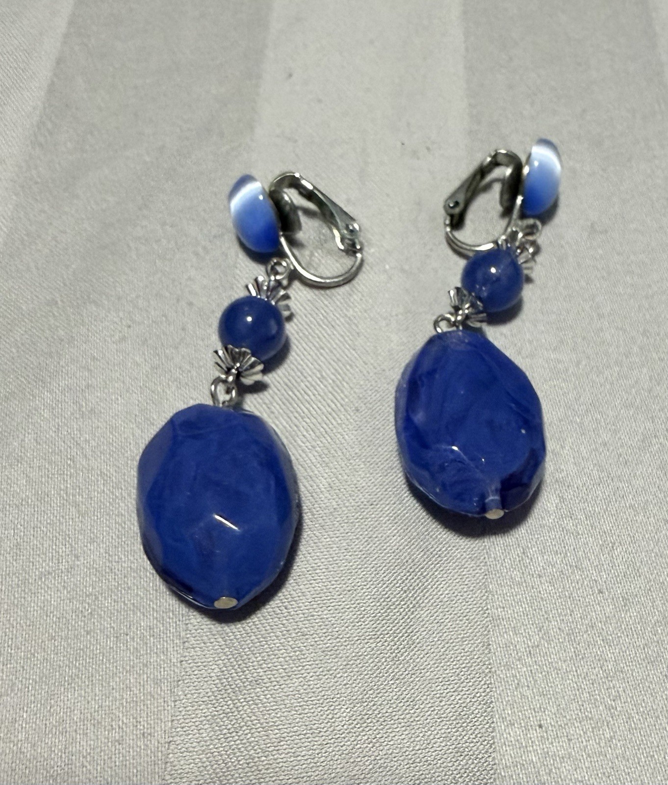 VTG Coldwater Creek Indigo Blue Stone 38 Necklace and Clip Earrings Set