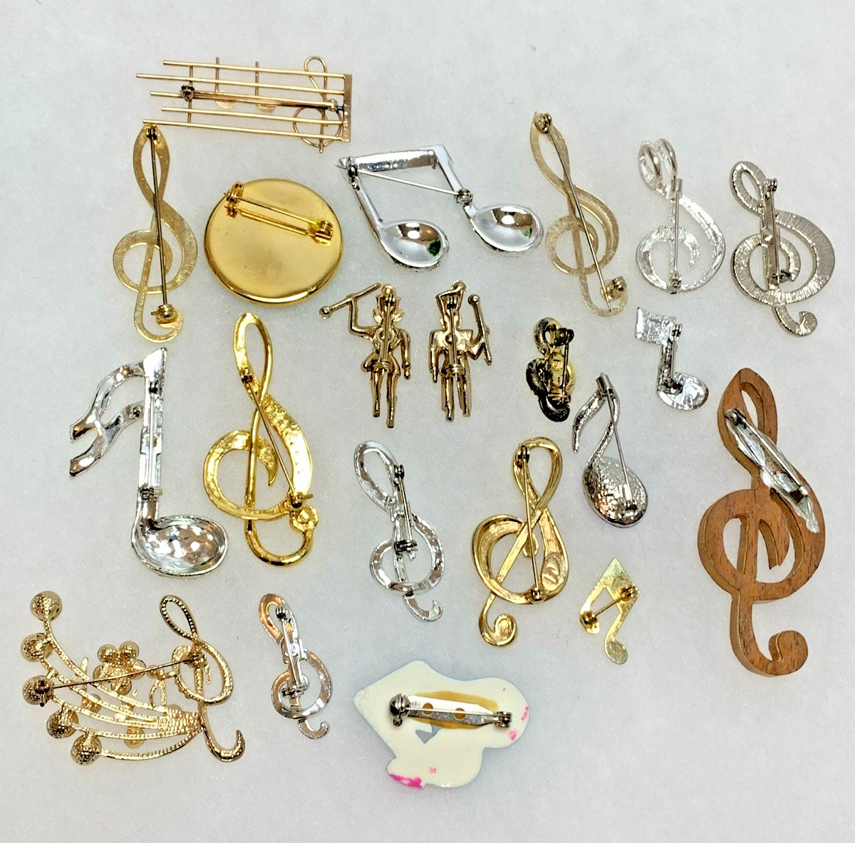 Vintage Musical Brooch Lot 21pc Treble Clef Notes Rhinestone Figural Gold Silver