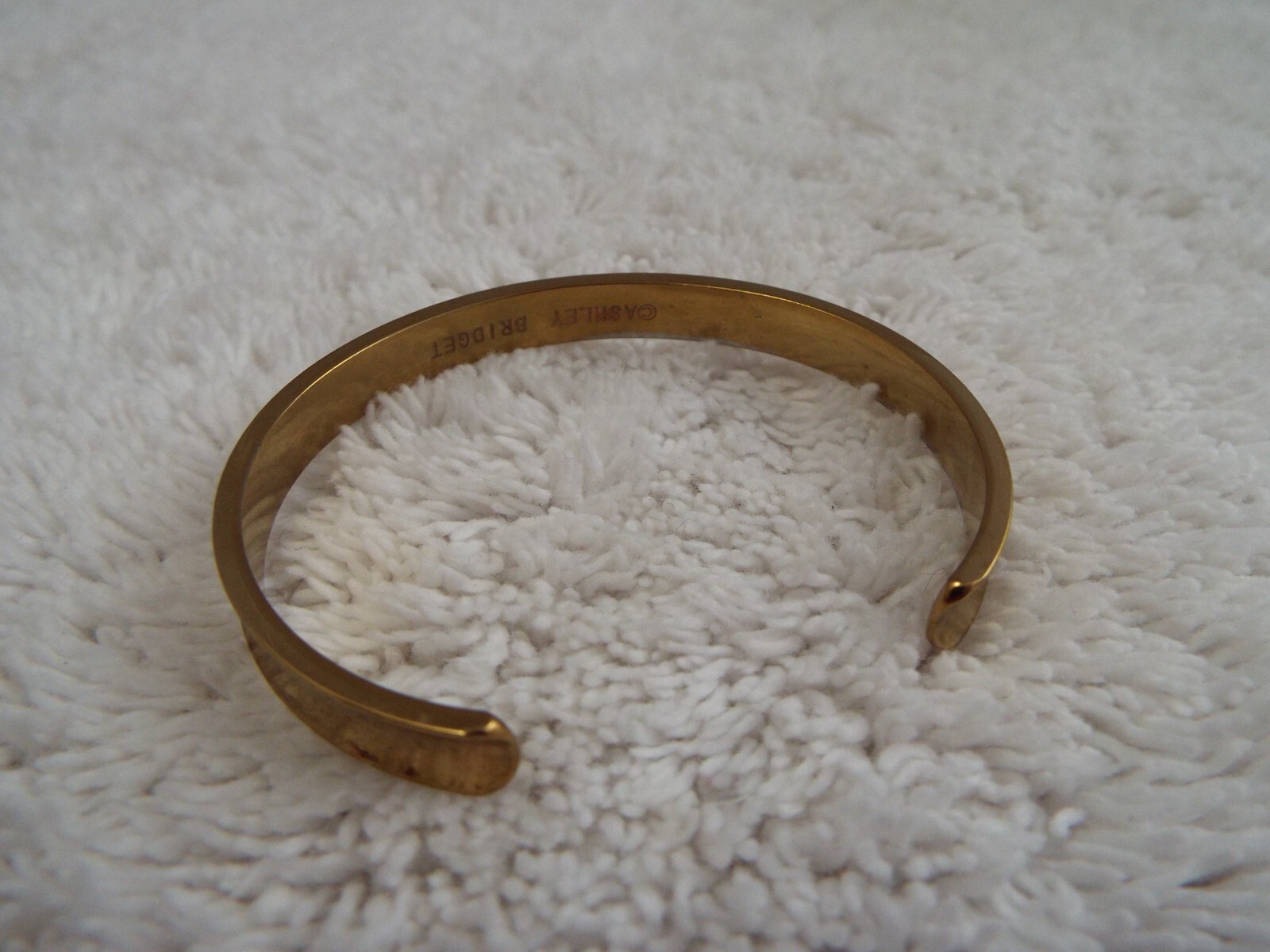 ASHLEY BRIDGET Goldtone Cuff Bracelet (J10)