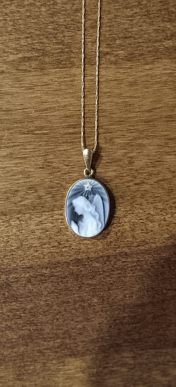 Vintage 10K Yellow Gold Blue Agate Guardian Angel Sapphire Star Cameo Pendant