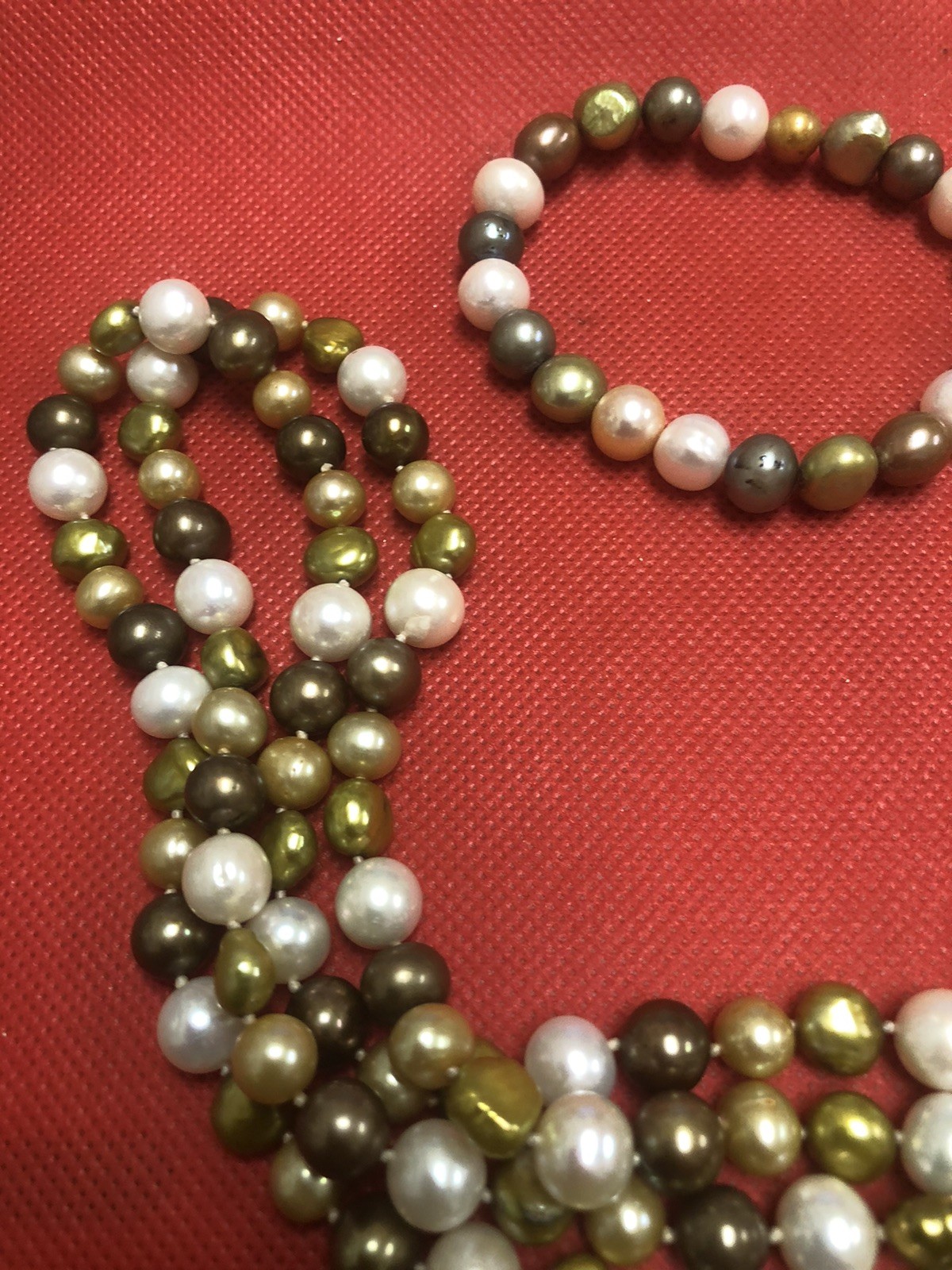 VTG MULTICOLORED FRESH WATER CULTURED SINGLE STRAND NECKLACE & STRETCH BRACELET
