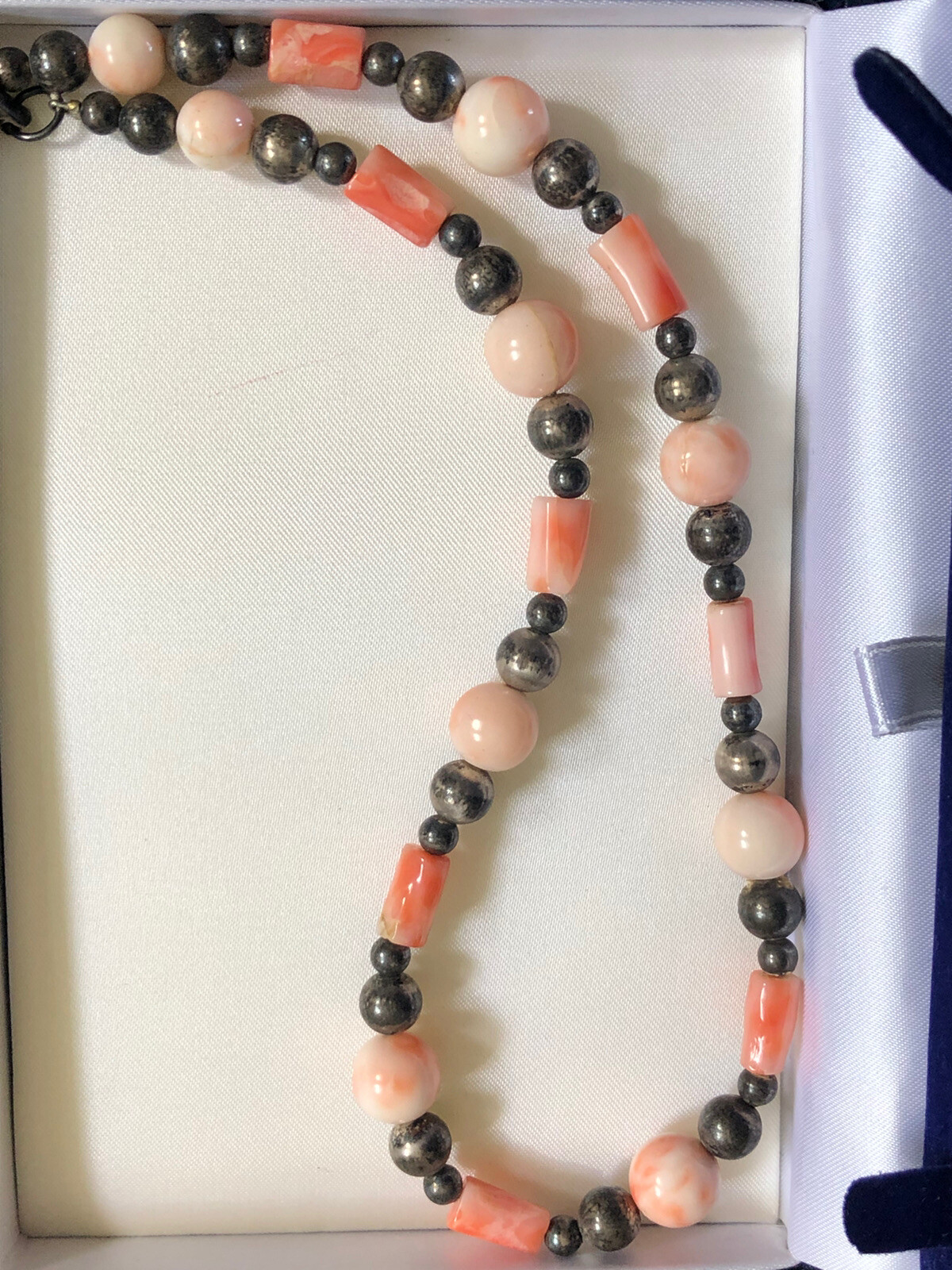 VINTAGE ANTIQUE GENUINE NATURAL SALMON CORAL STERLING SILVER SIGNED NECKLACE