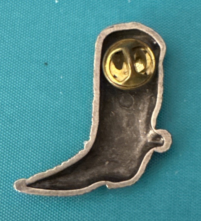 Pewter Spurred Western Cowboy Boot Lapel Hat Pin Elaborate Design Vintage