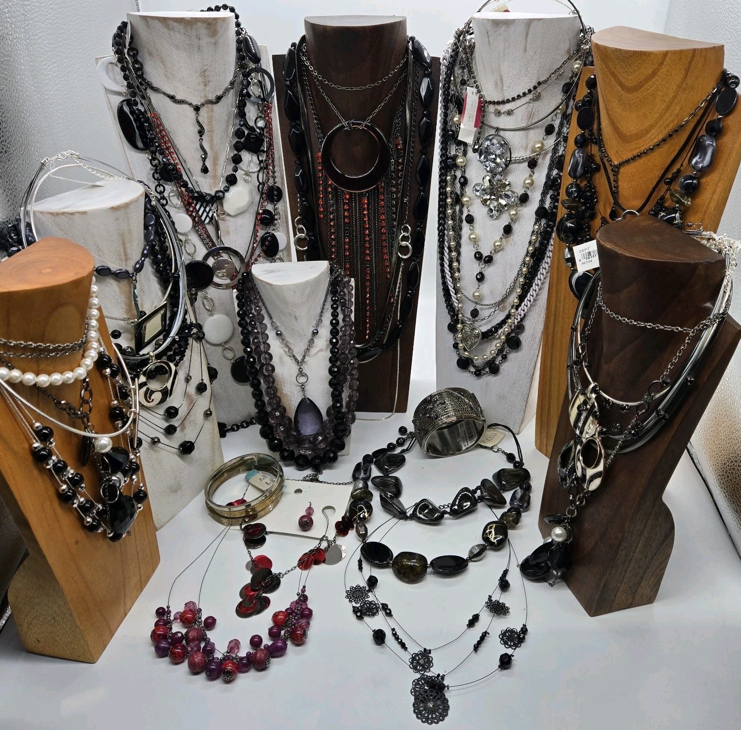 Designer Jewelry Lot Signed Unsigned 5 Pounds Over 71 Pieces Vintage Costume