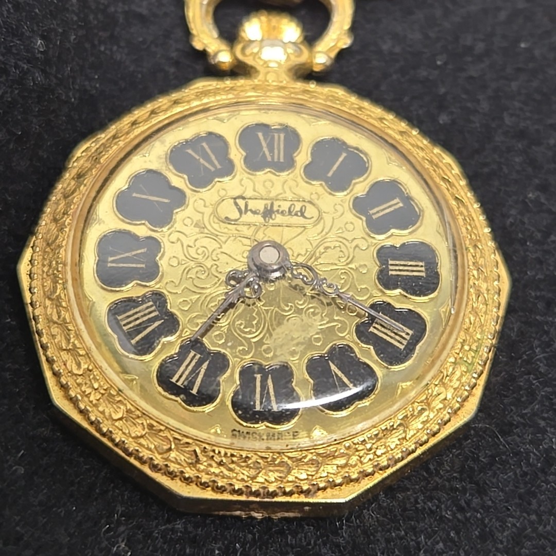 Sheffield Pocket Watch Necklace 26″ Chain Gold Tone Manual Wind Vintage