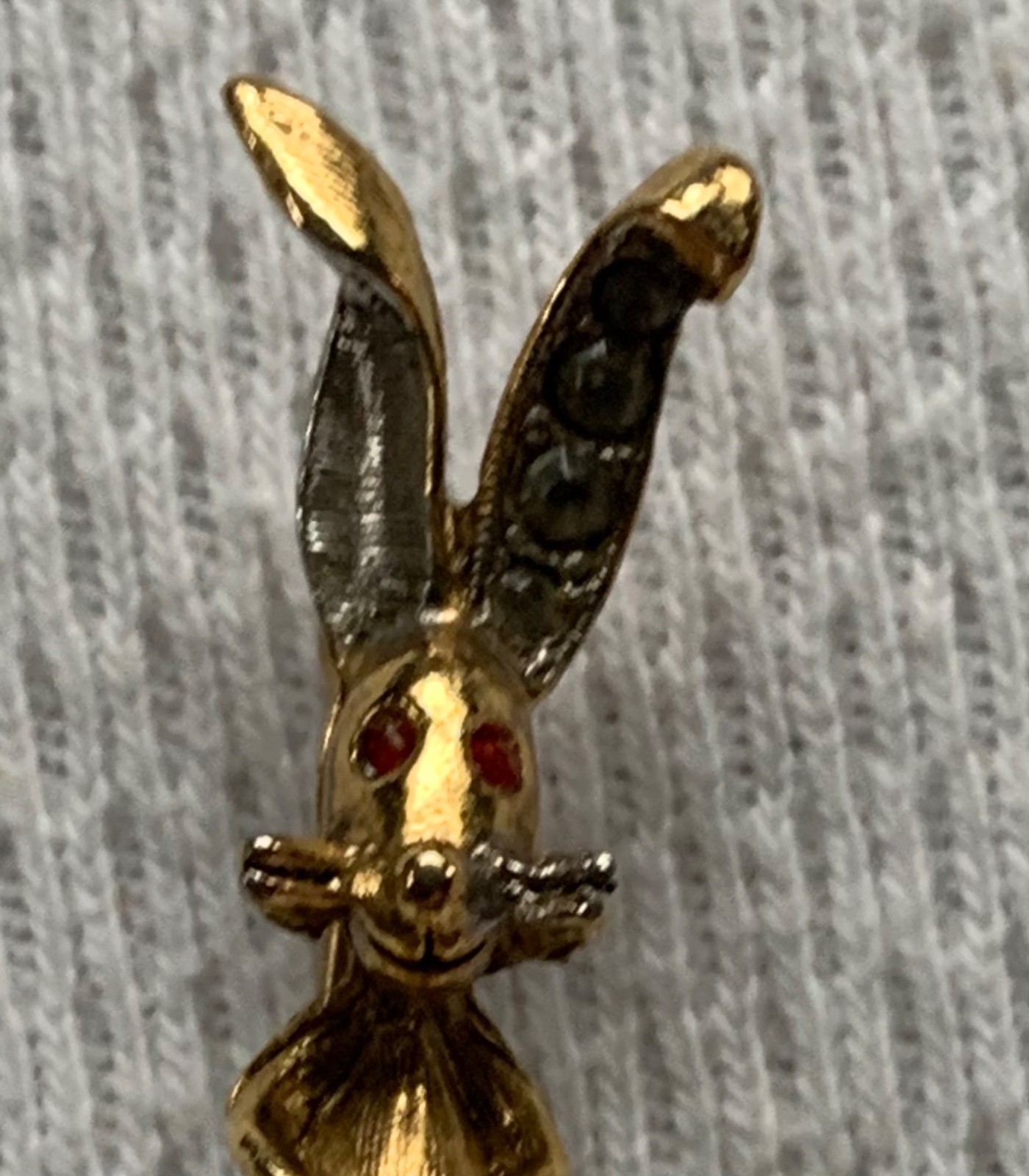 Art-Arthur Pepper.Bunny on Carrot Brooch
