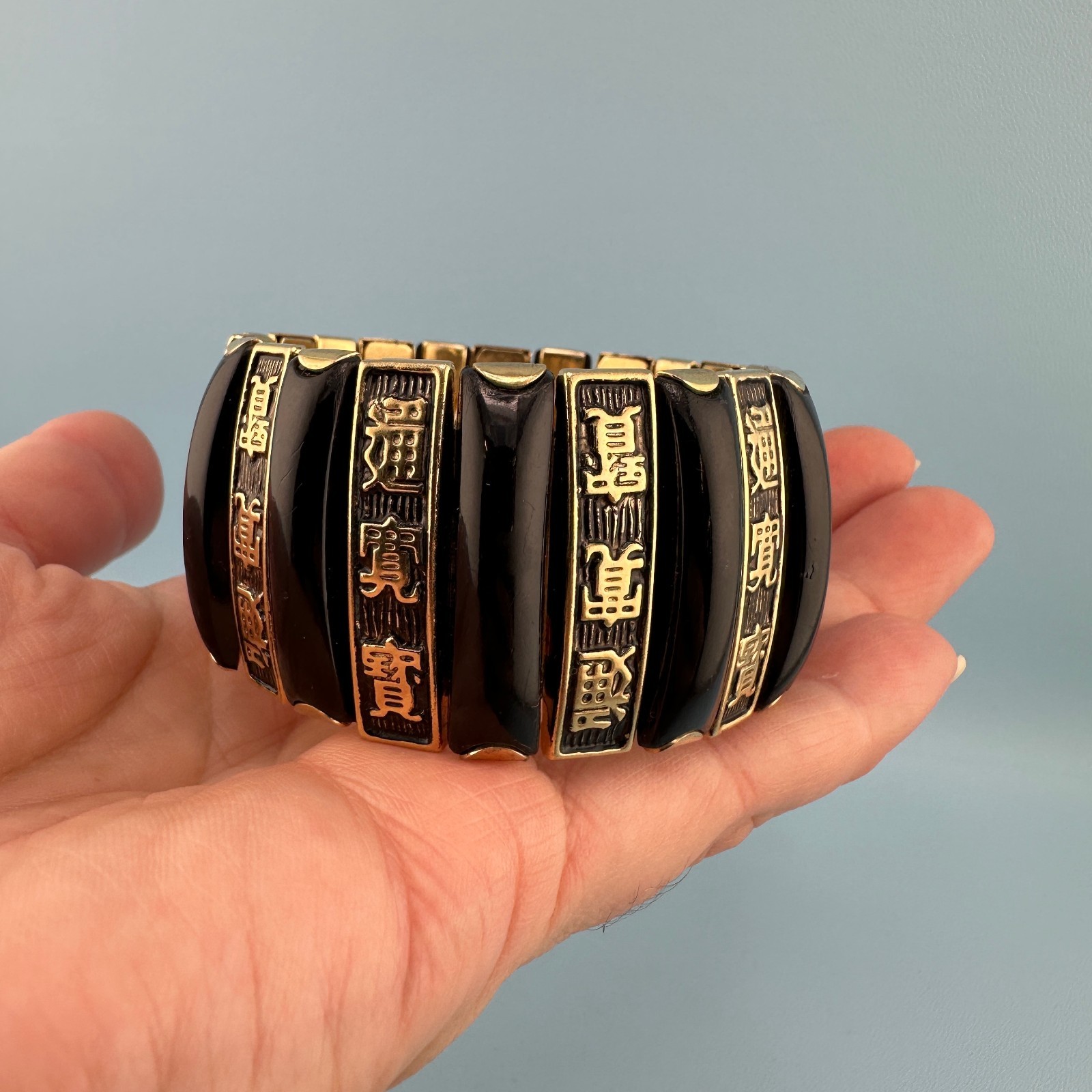 Vintage Bracelet Asian Panel Bar Expandable Stretch Link Gold Tone Black Enamel