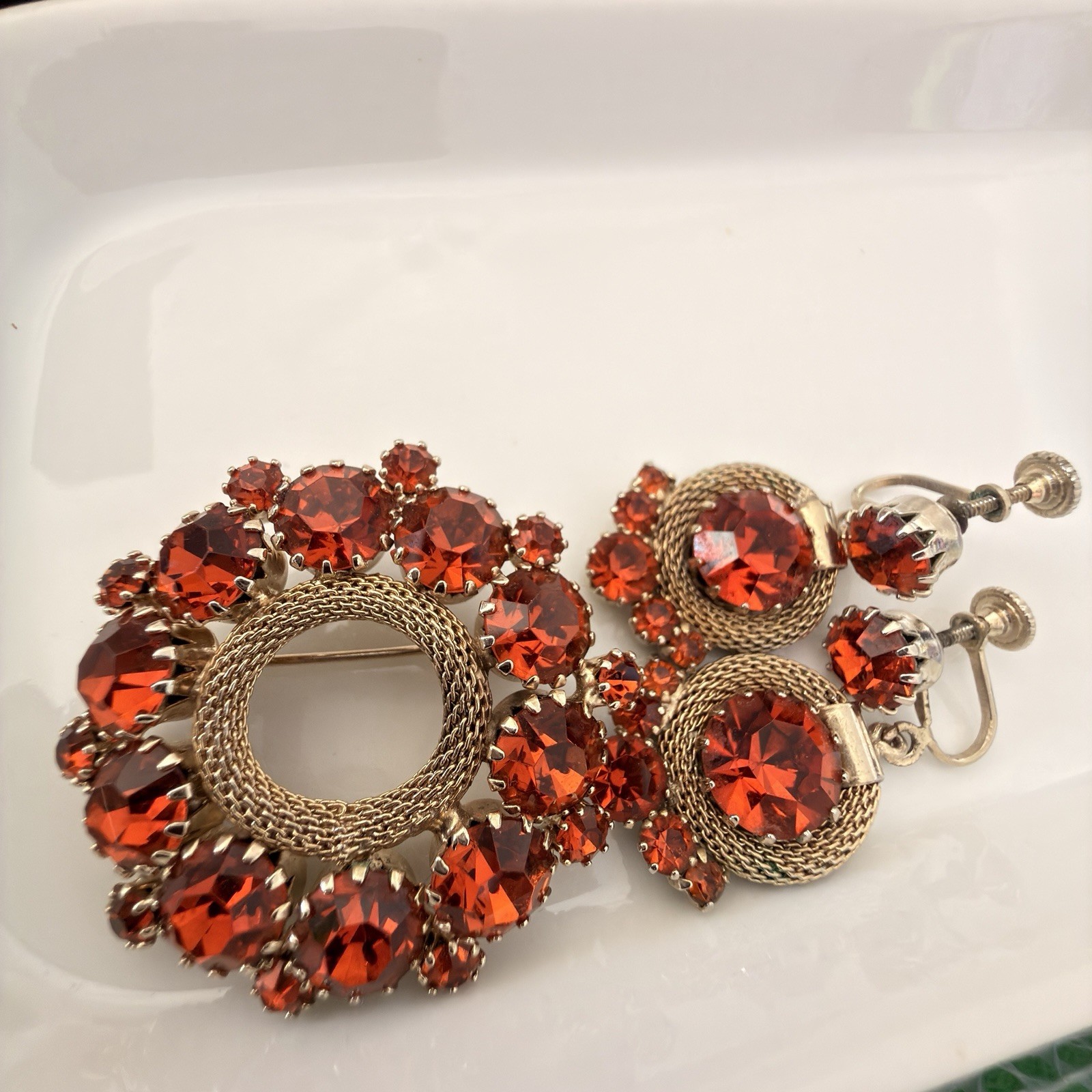 RARE Signed Weiss Fire Opal Red Rhinestone Wreath Brooch Screwback Earrings Set