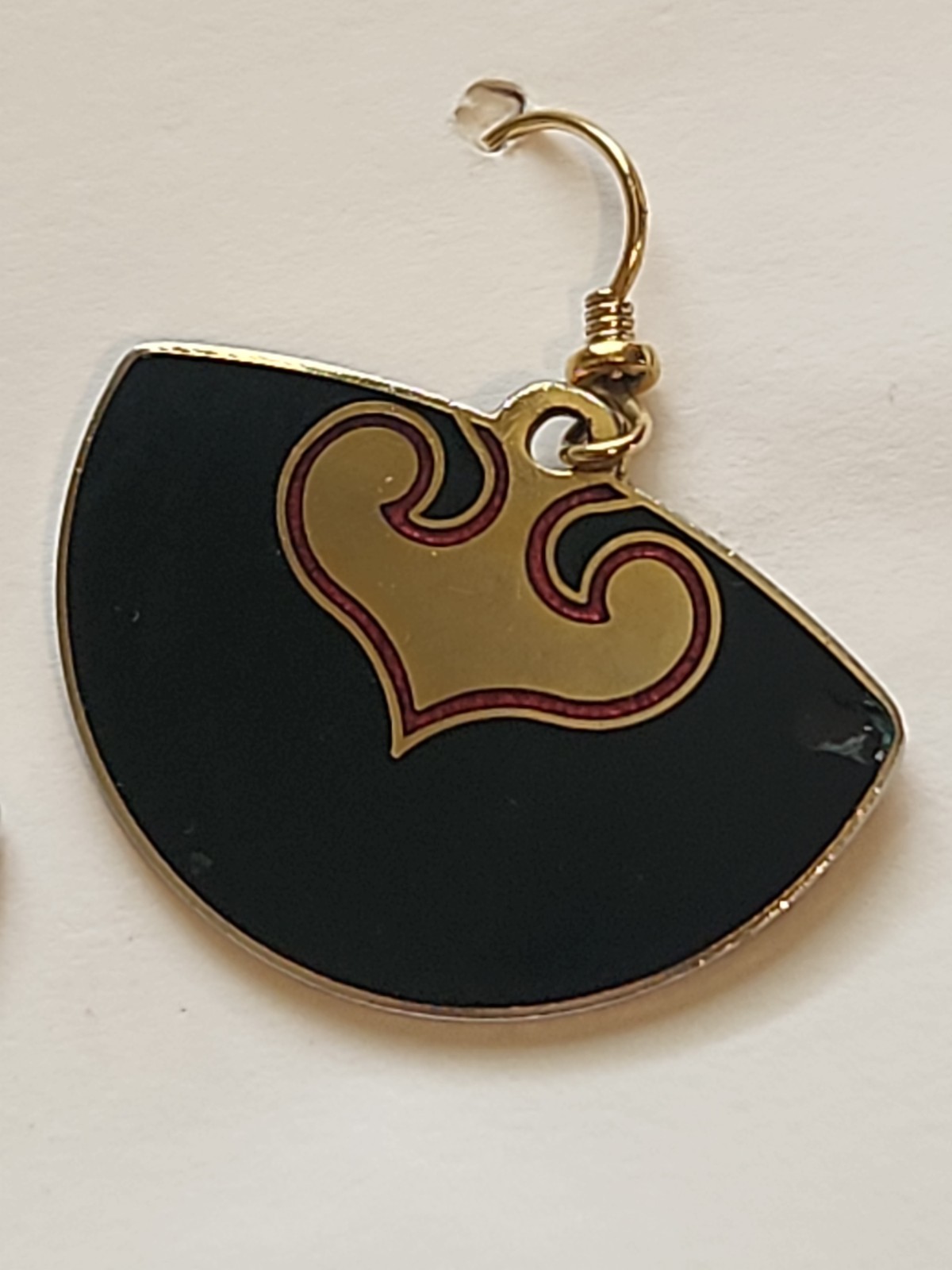 1980s Laurel Burch Deco Fan Earrings Black/Red/Gold Tone Hook