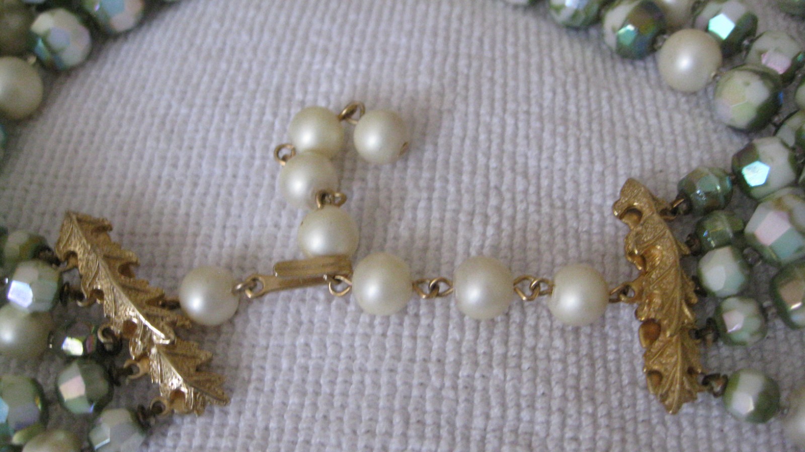 Older Vtg RARE CASTLECLIFF Faceted Glass Faux Pearl 5 Strands 17″/ 18″ 170 Grams