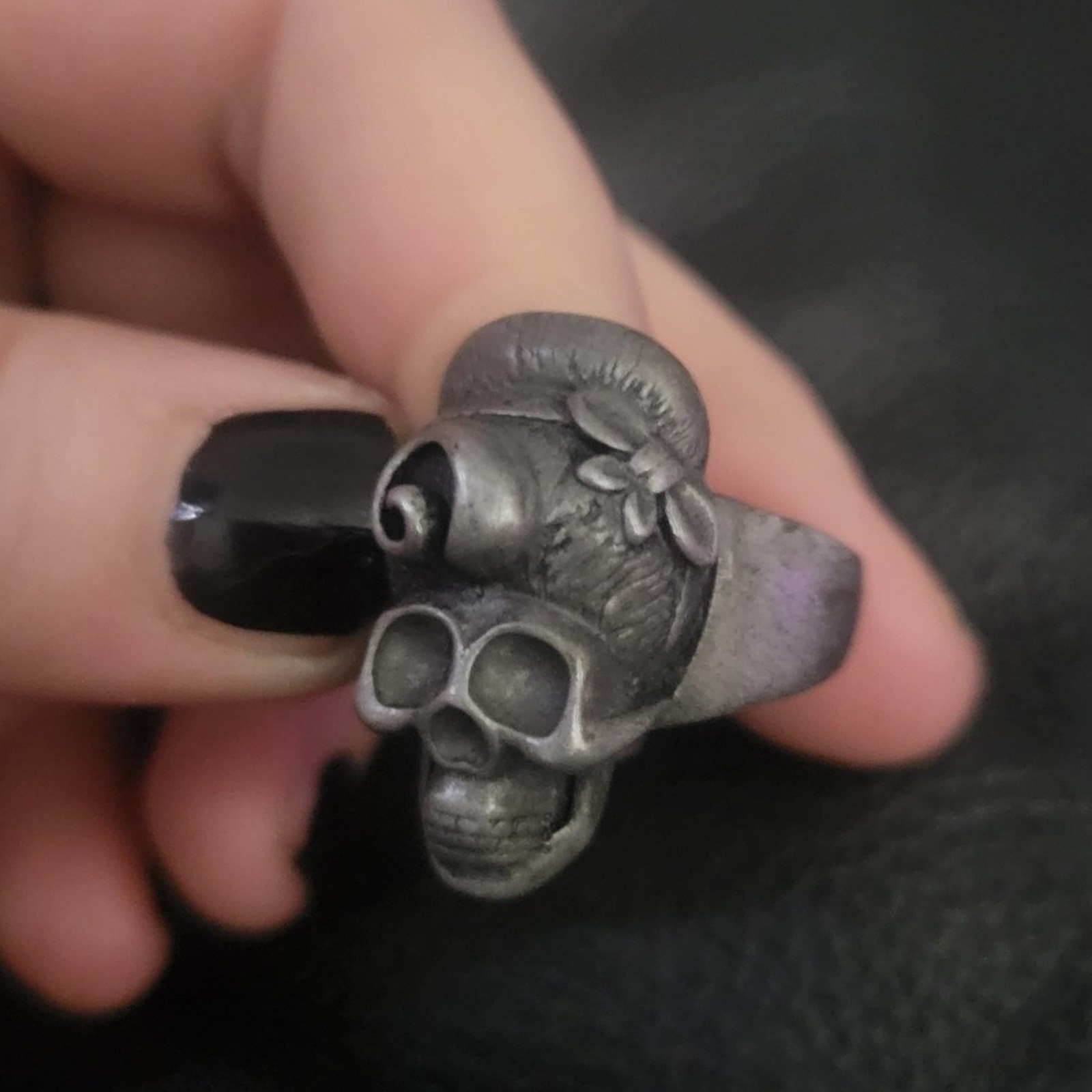 size 7 gray rockabilly skull goth pinup girl ring