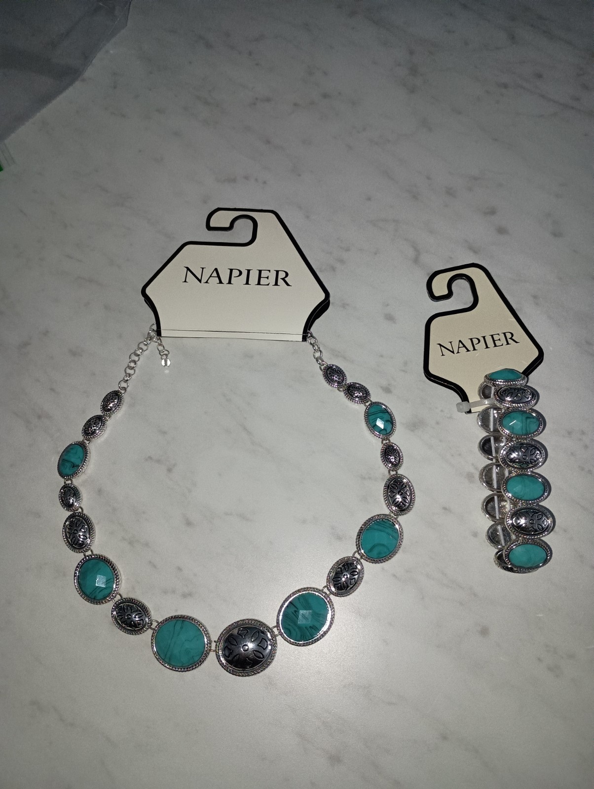 NEW Napier Silver Tone Turquoise Western Collar Necklace w/ Stretch Bracelet Set